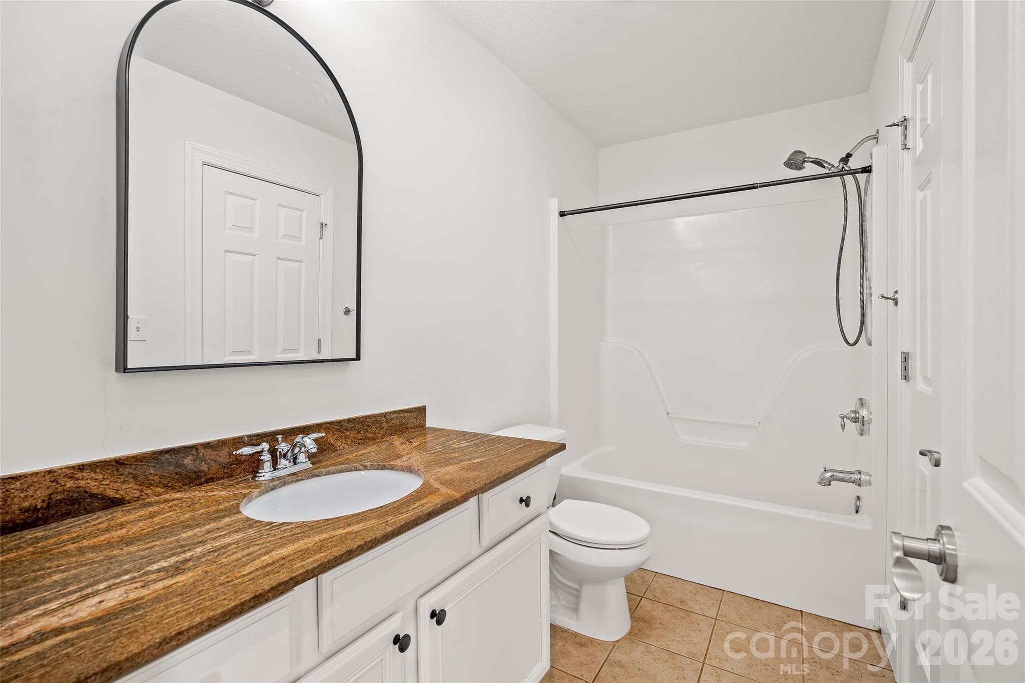 Single Family Residence at 107 Berry Hill Drive, Hendersonville, photo 15 of 32