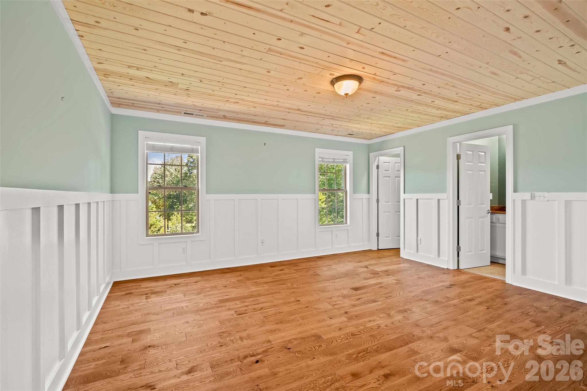 Single Family Residence at 107 Berry Hill Drive, Hendersonville, photo 17 of 32