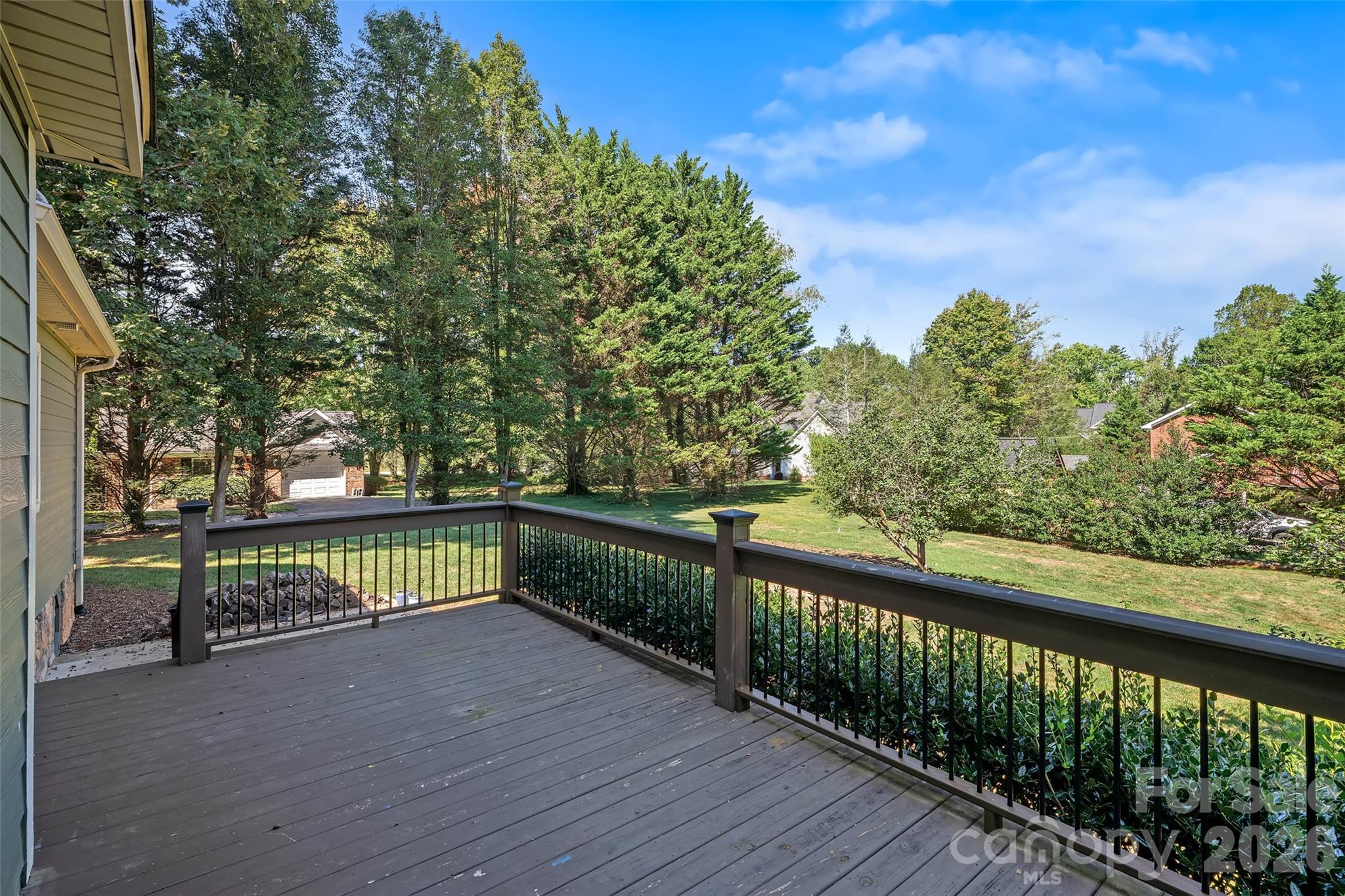 Single Family Residence at 107 Berry Hill Drive, Hendersonville, photo 26 of 32