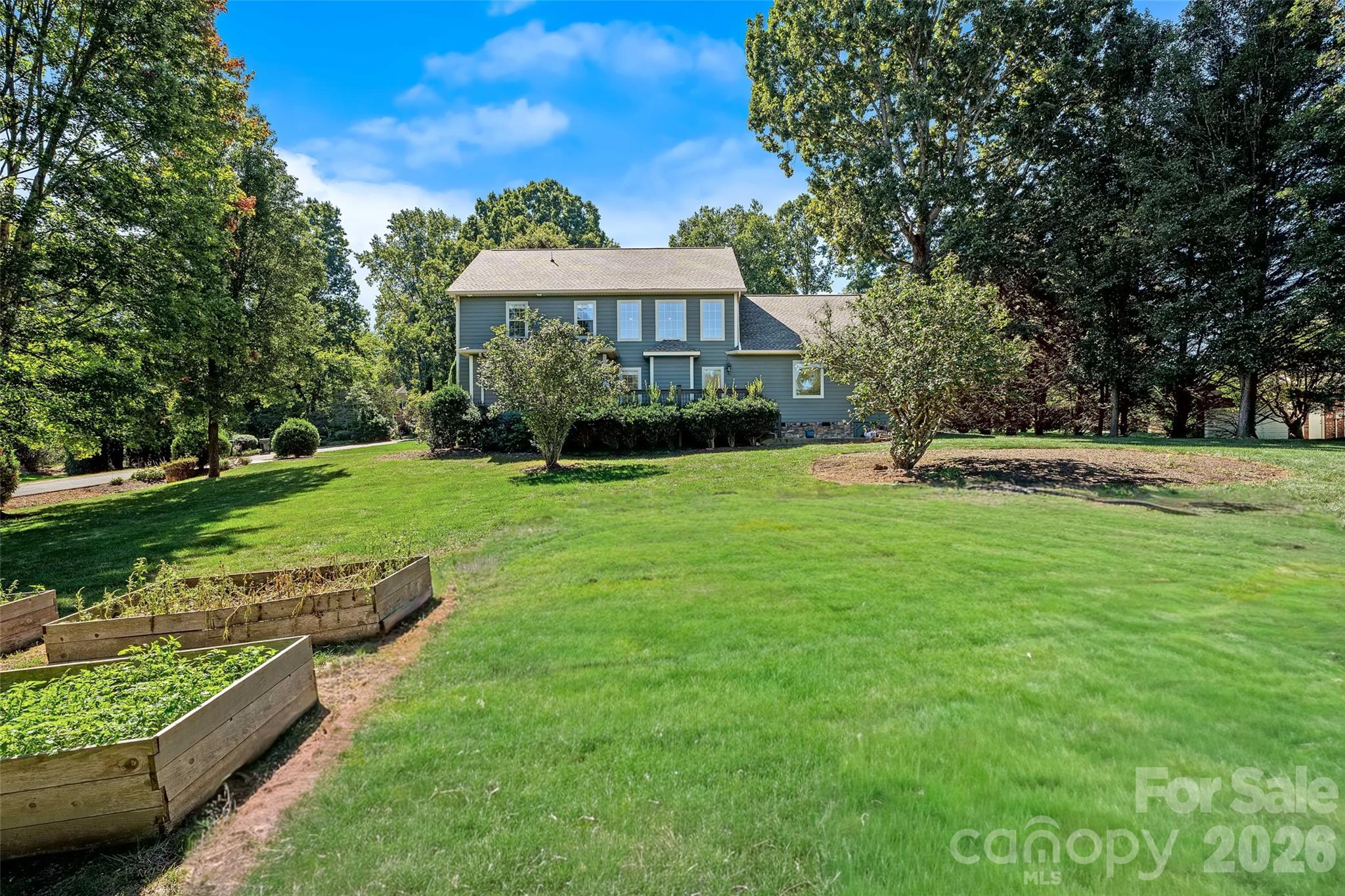 Single Family Residence at 107 Berry Hill Drive, Hendersonville, photo 27 of 32
