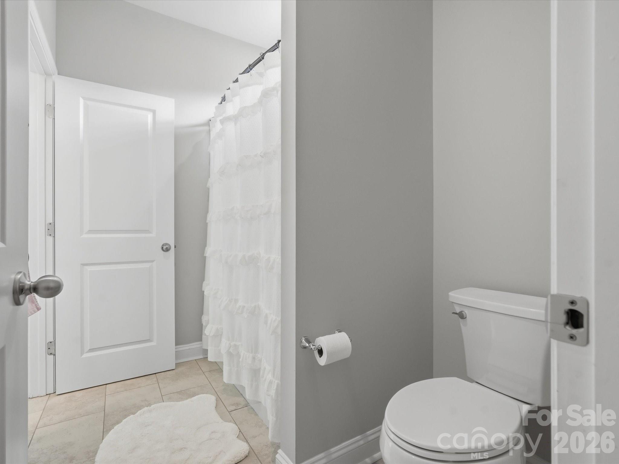 Single Family Residence at 1001 Vettura Court, Waxhaw, photo 36 of 48