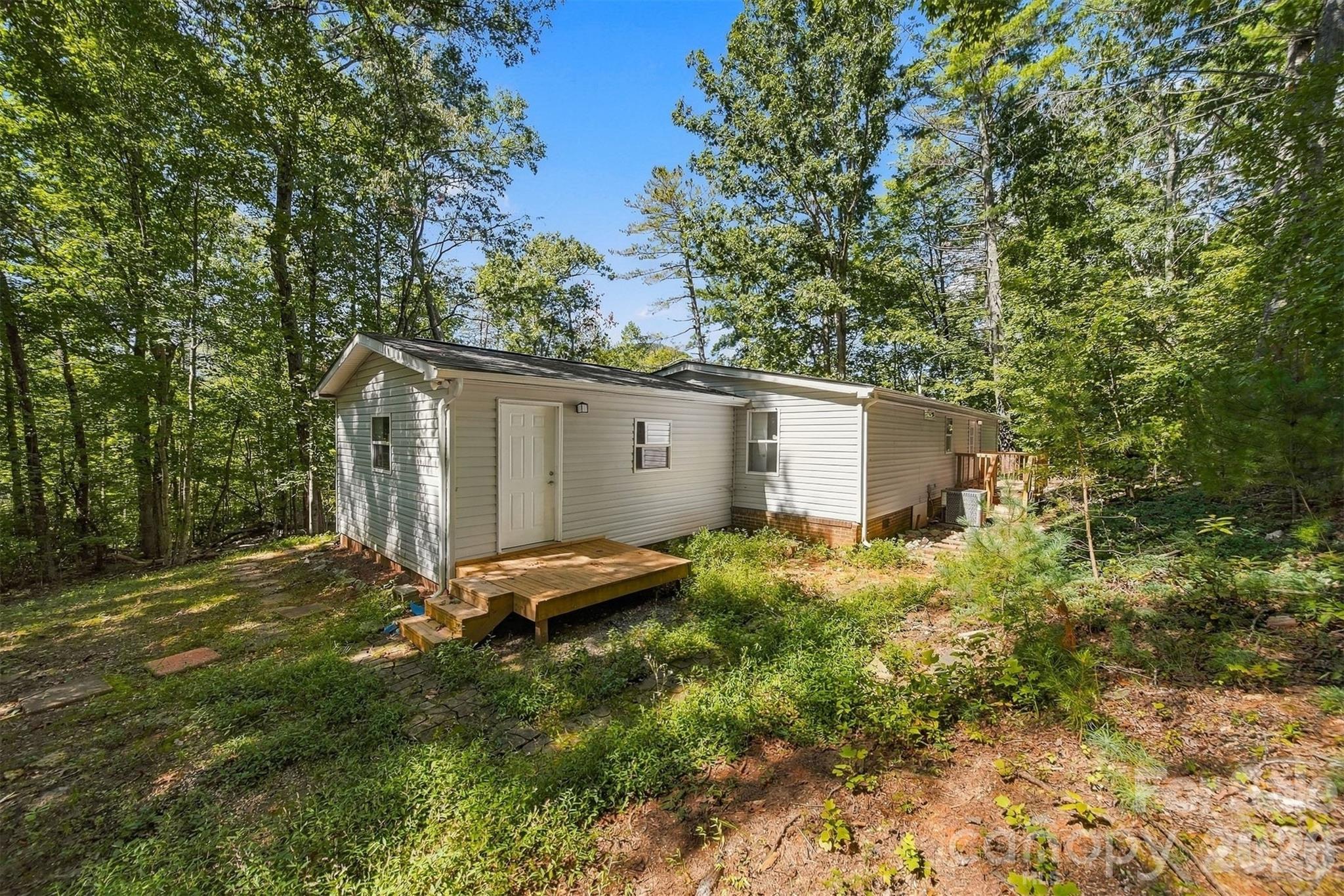 Single Family Residence at 3952 Mountainside School Road, Lenoir, photo 16 of 19