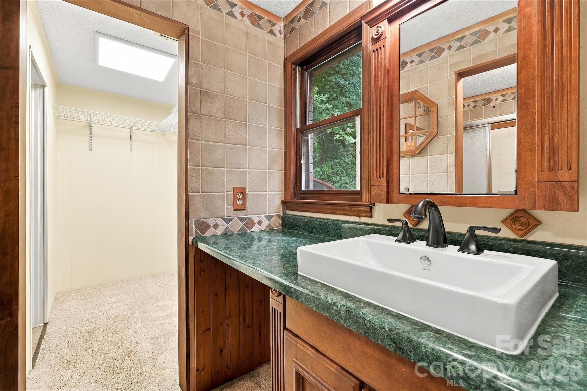 Single Family Residence at 75 Crosswick Lane, Hendersonville, photo 26 of 39