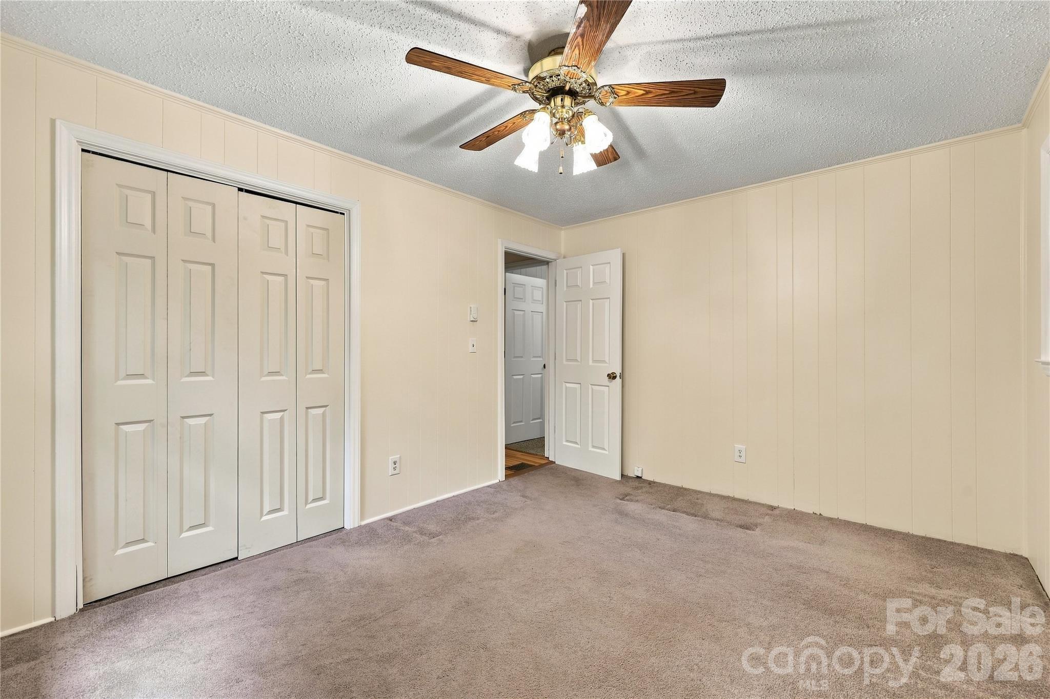 Single Family Residence at 75 Crosswick Lane, Hendersonville, photo 31 of 39