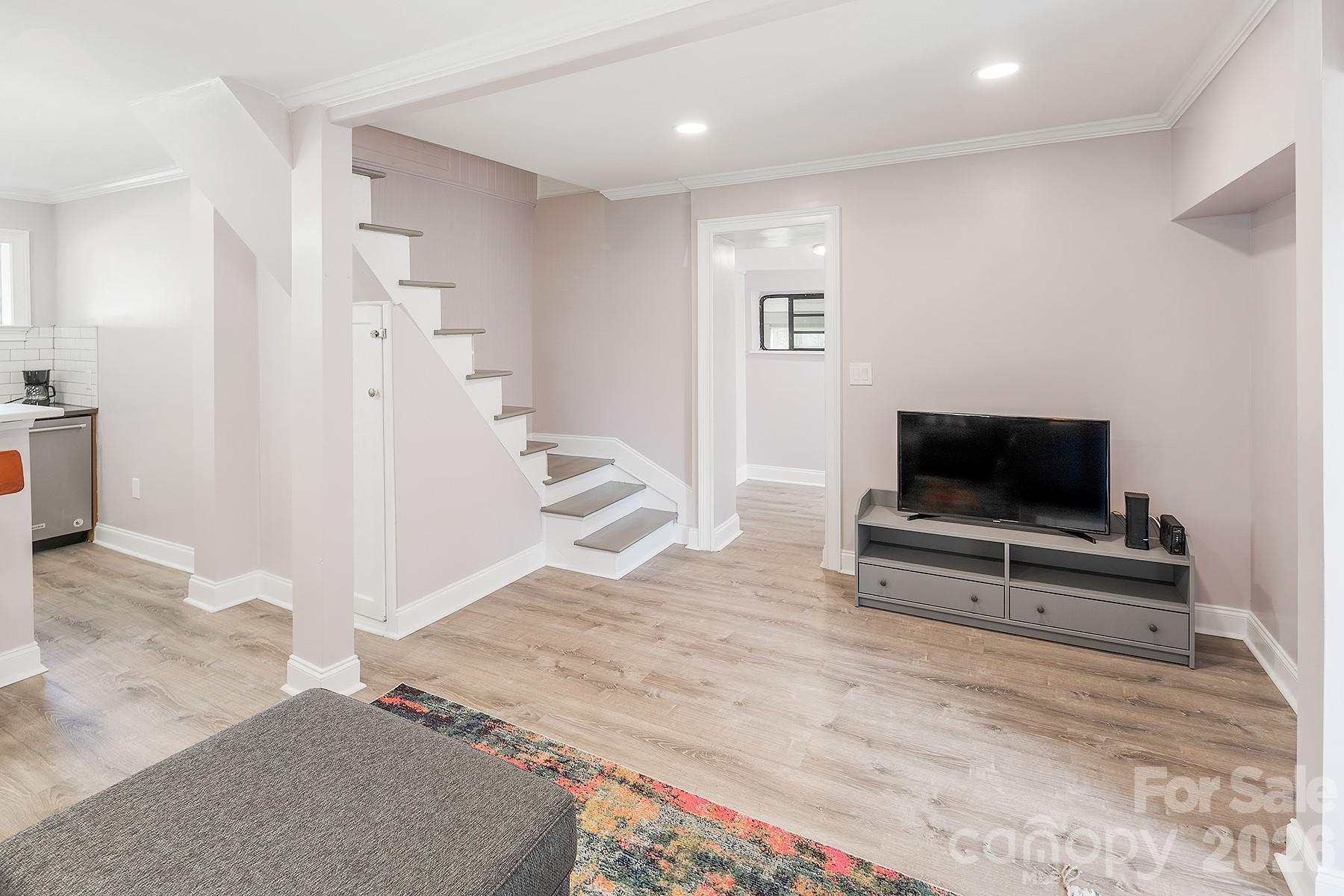 Single Family Residence at 109 Julia Avenue, Belmont, photo 15 of 21