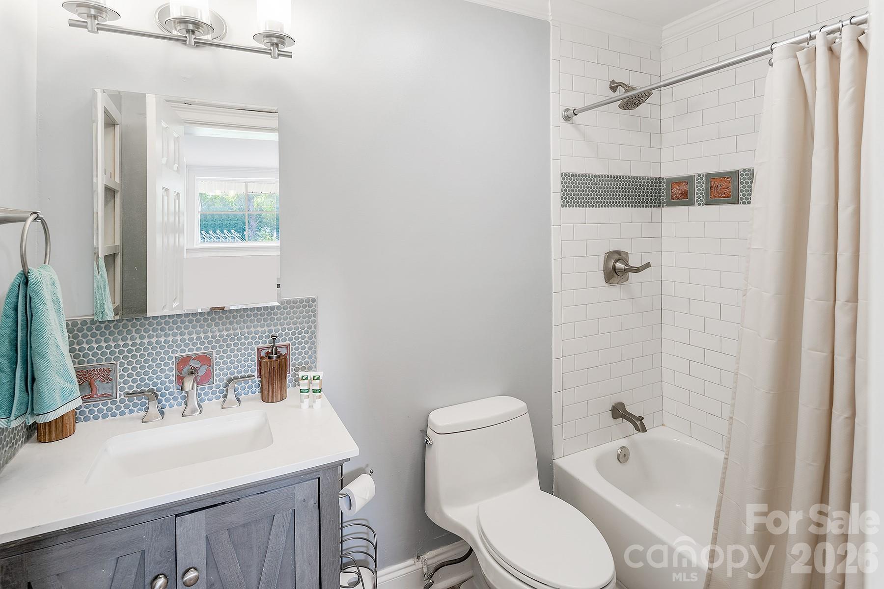 Single Family Residence at 109 Julia Avenue, Belmont, photo 16 of 21