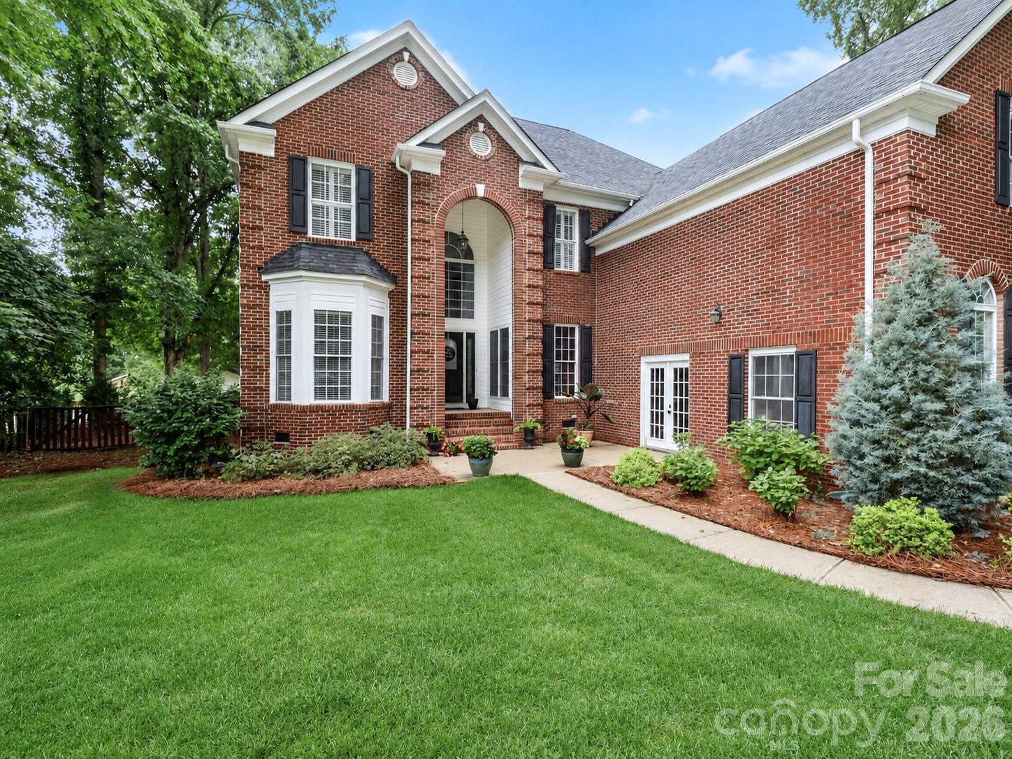 Single Family Residence at 109 Longboat Road, Mooresville, photo 3 of 48