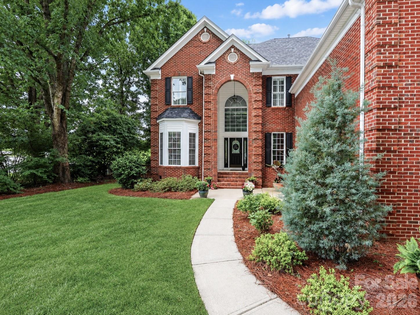 Single Family Residence at 109 Longboat Road, Mooresville, photo 4 of 48