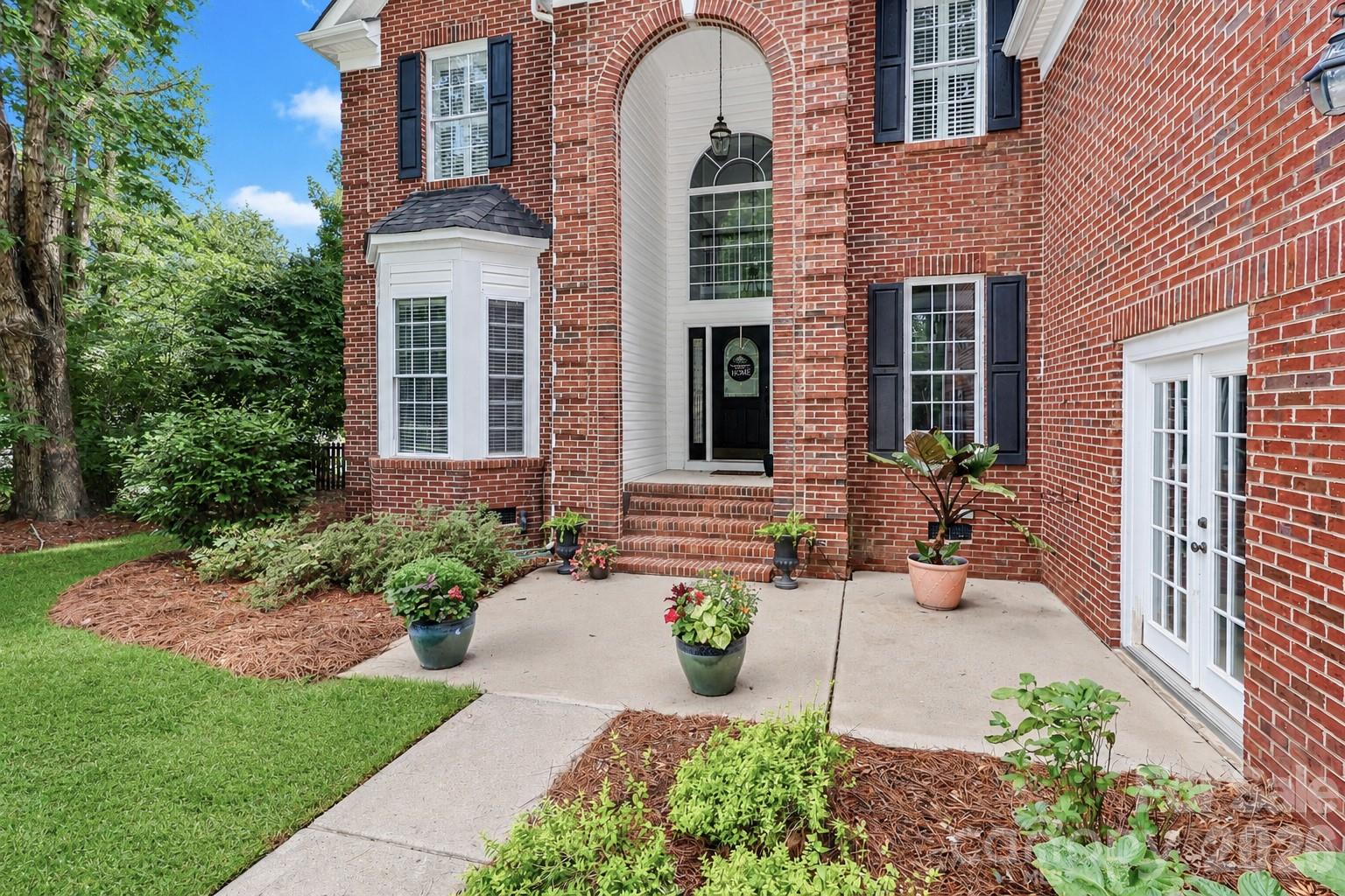 Single Family Residence at 109 Longboat Road, Mooresville, photo 5 of 48