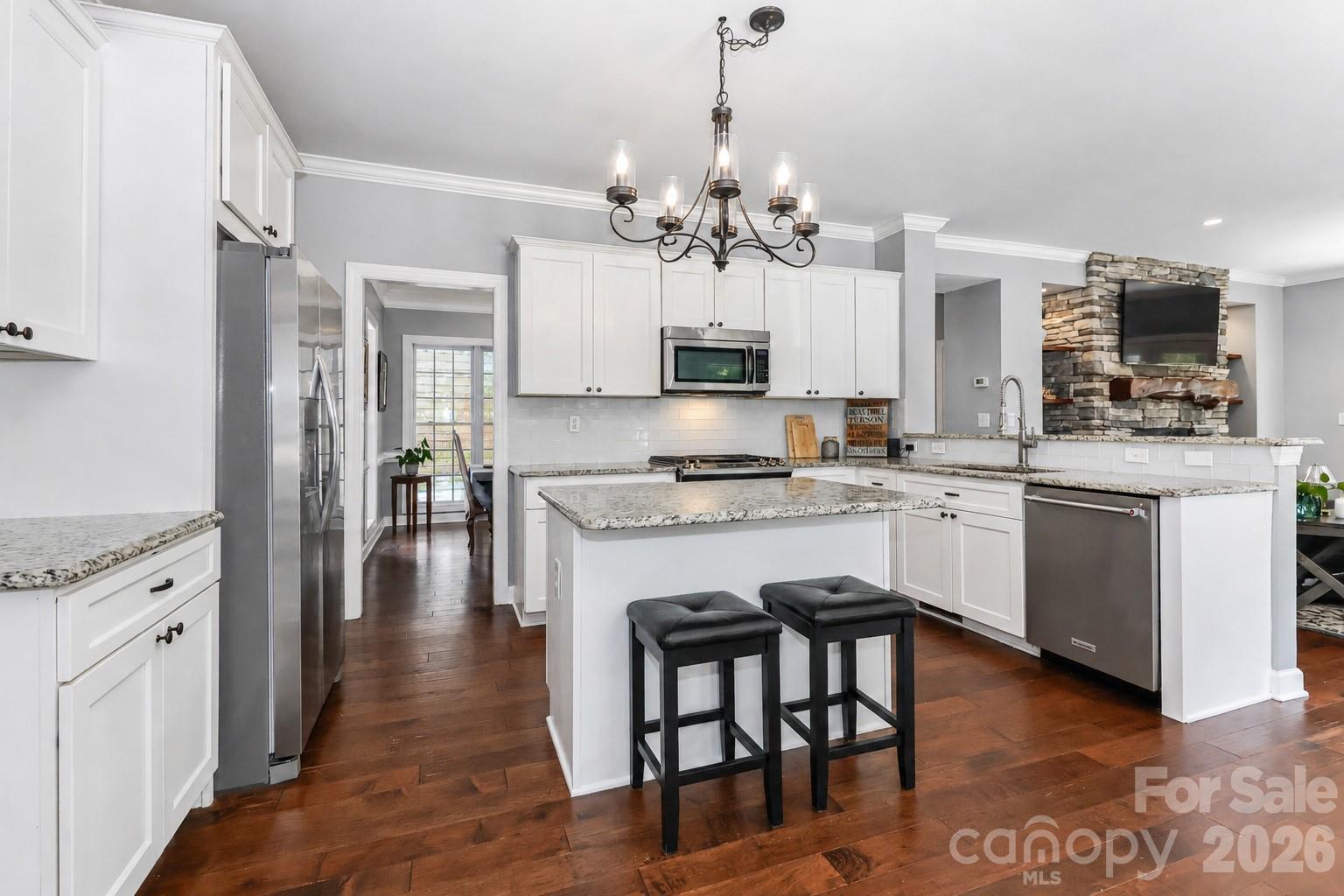 Single Family Residence at 109 Longboat Road, Mooresville, photo 17 of 48