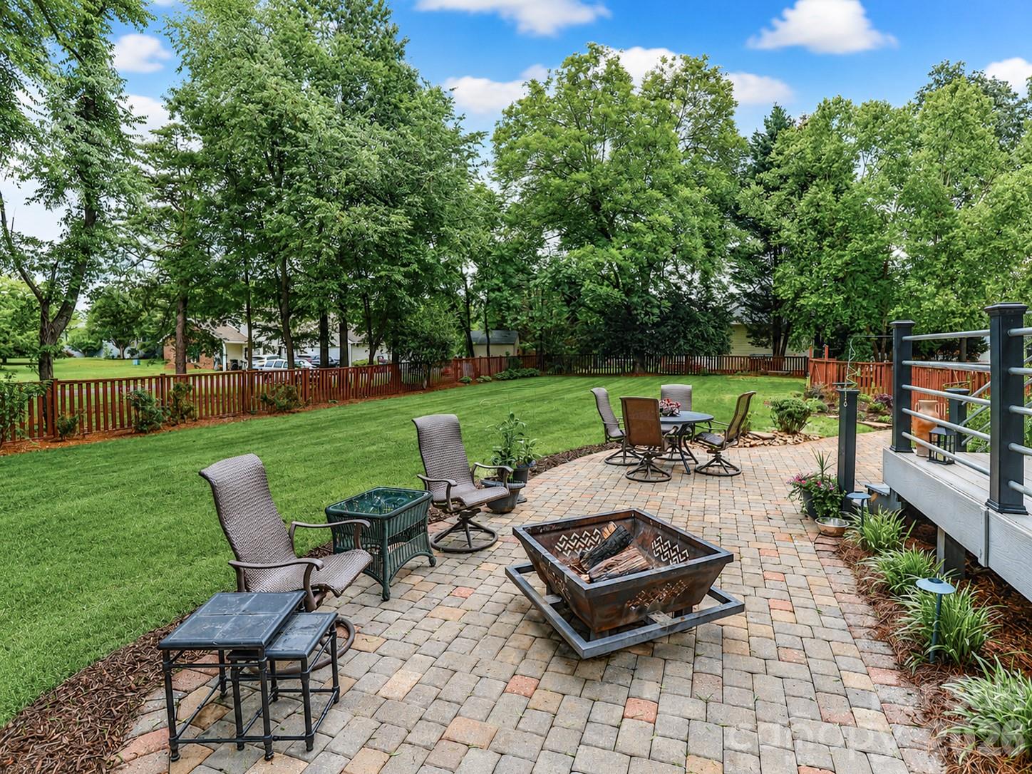 Single Family Residence at 109 Longboat Road, Mooresville, photo 43 of 48