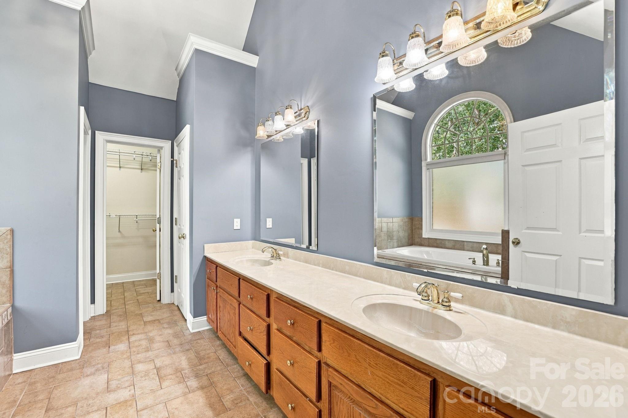 Single Family Residence at 1304 Glenview Lane, Rock Hill, photo 12 of 48