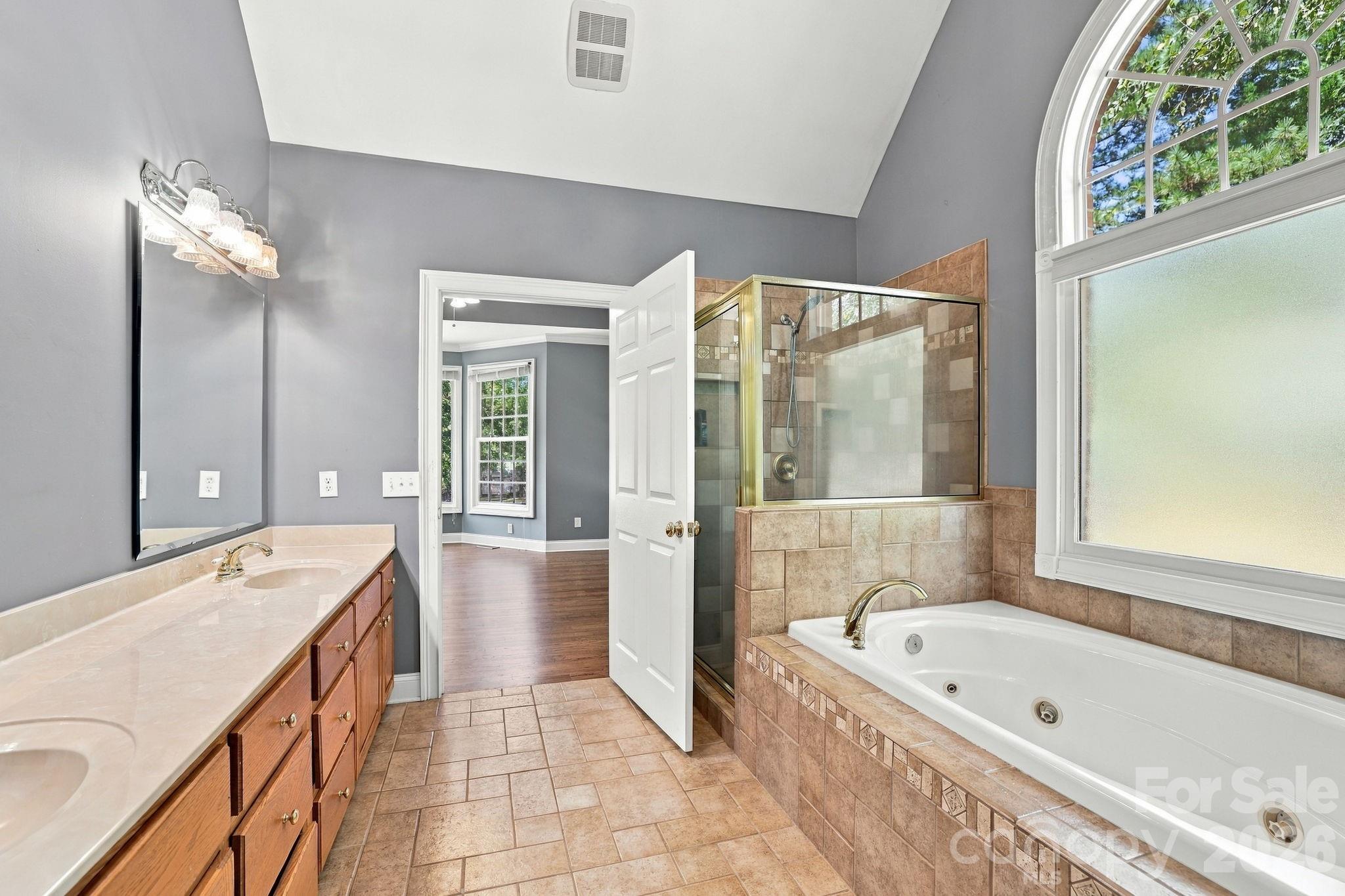 Single Family Residence at 1304 Glenview Lane, Rock Hill, photo 13 of 48