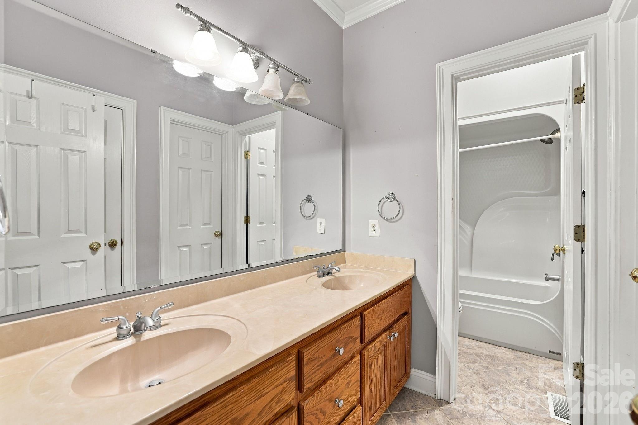 Single Family Residence at 1304 Glenview Lane, Rock Hill, photo 20 of 48
