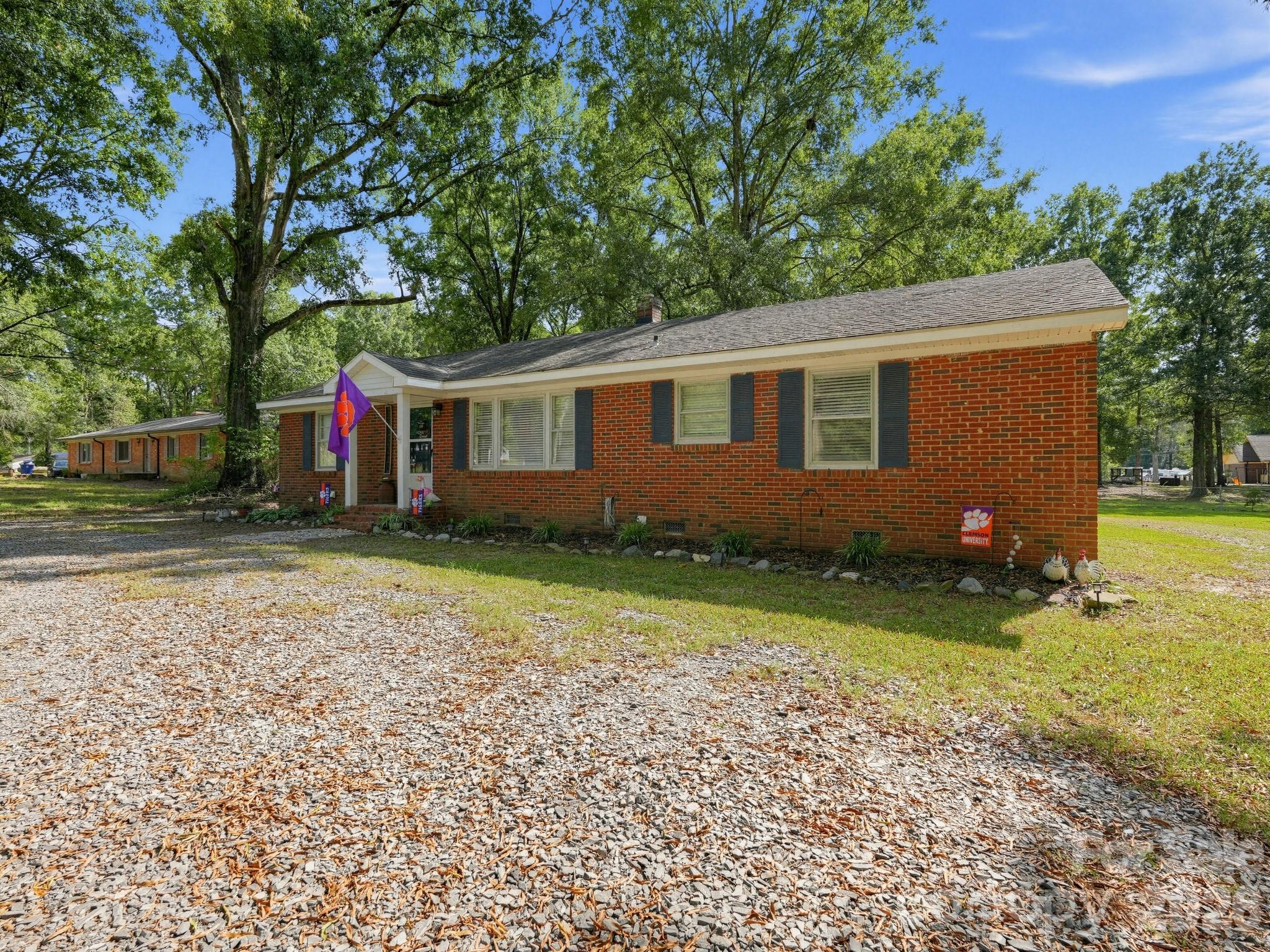 2206 White Store Road