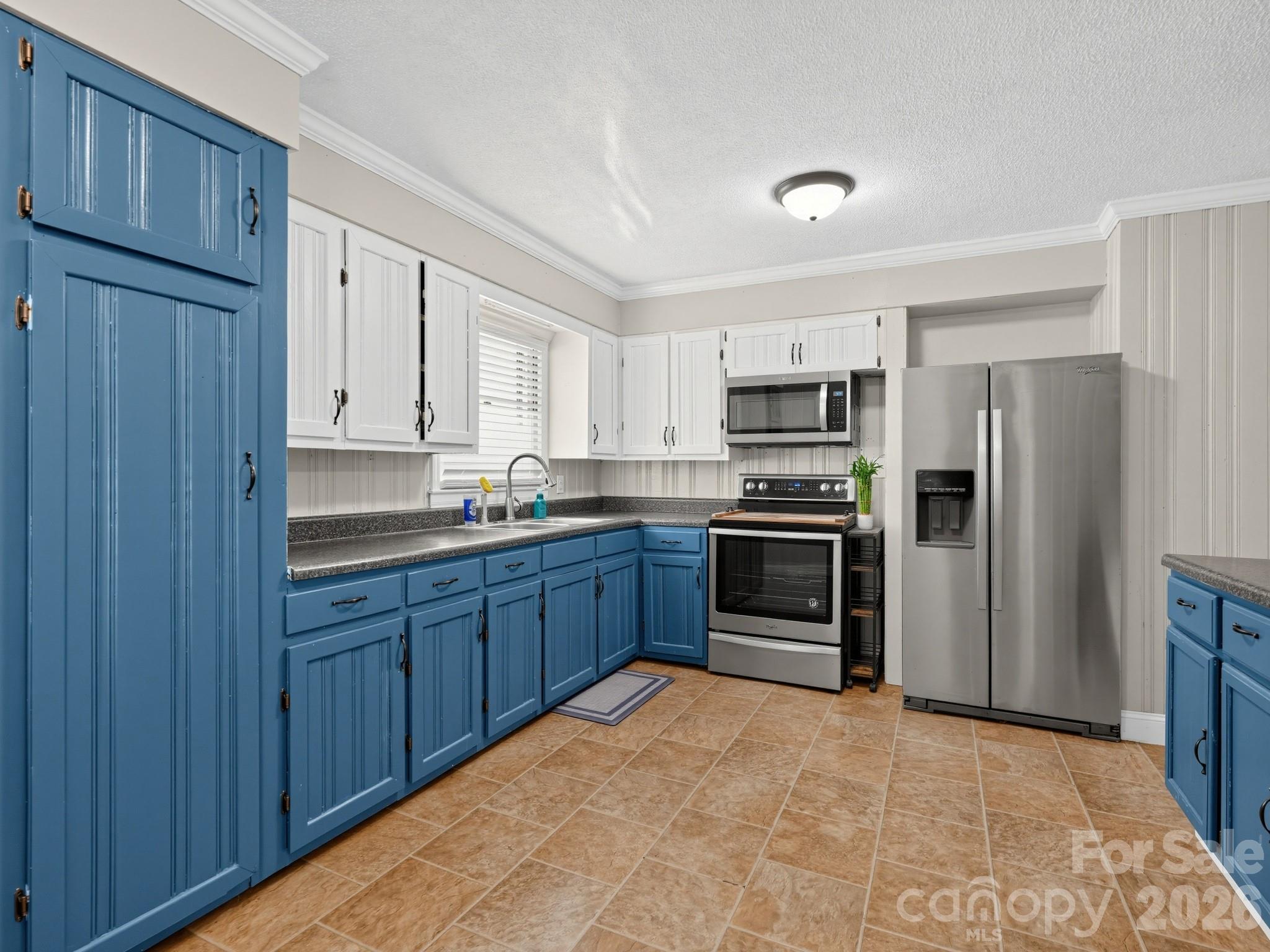 Single Family Residence at 2206 White Store Road, Monroe, photo 10 of 36