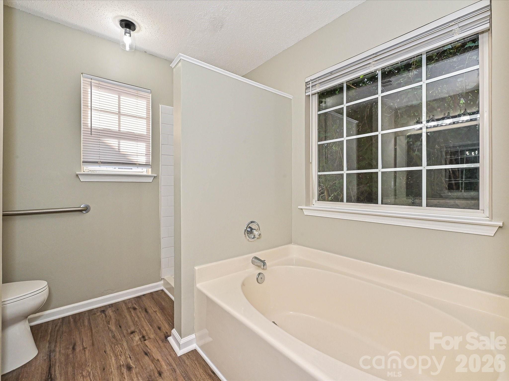 Single Family Residence at 4621 Victory Lane, Charlotte, photo 10 of 15