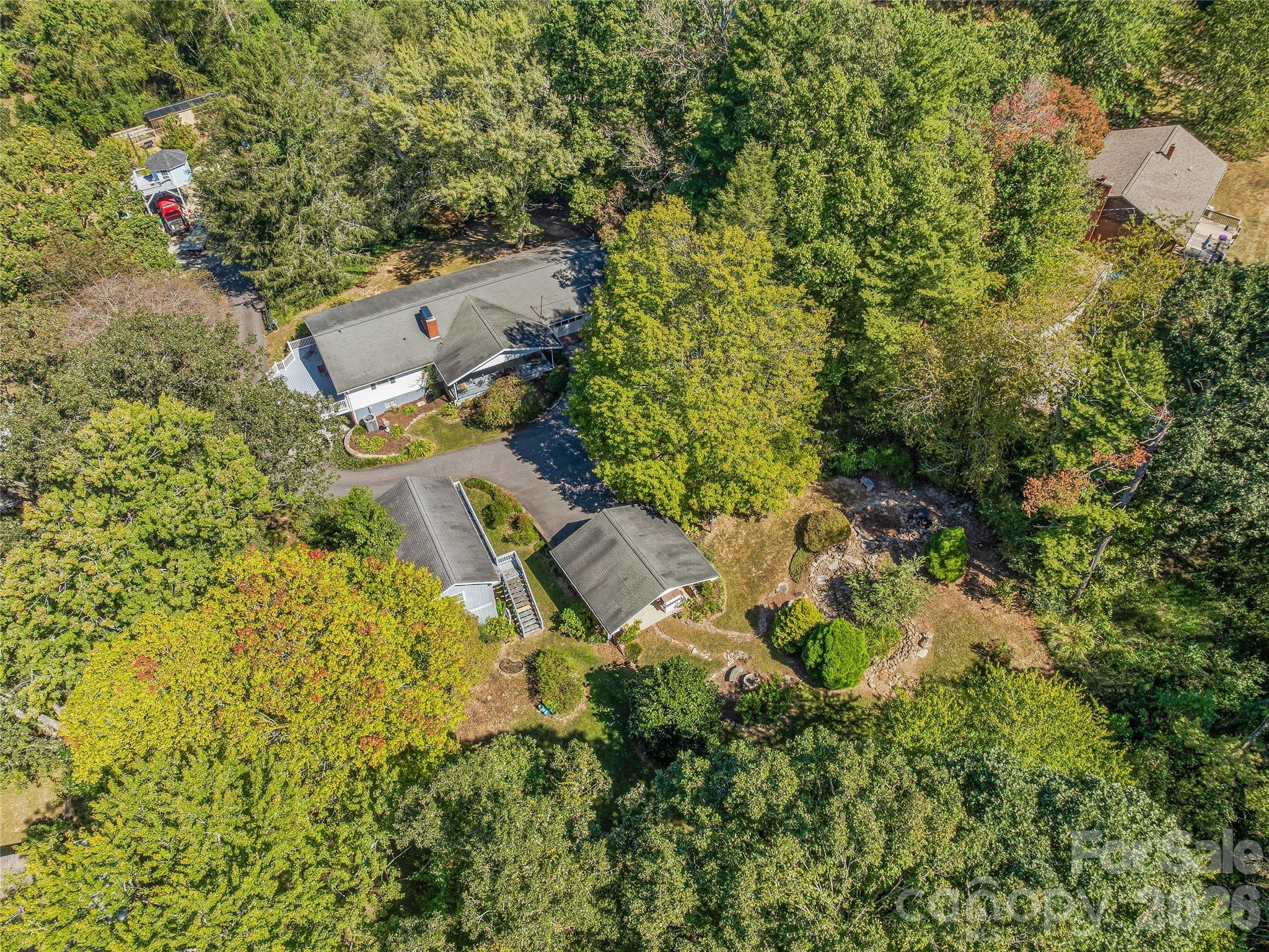Single Family Residence at 8 Hummingbird Lane, Asheville, photo 41 of 47