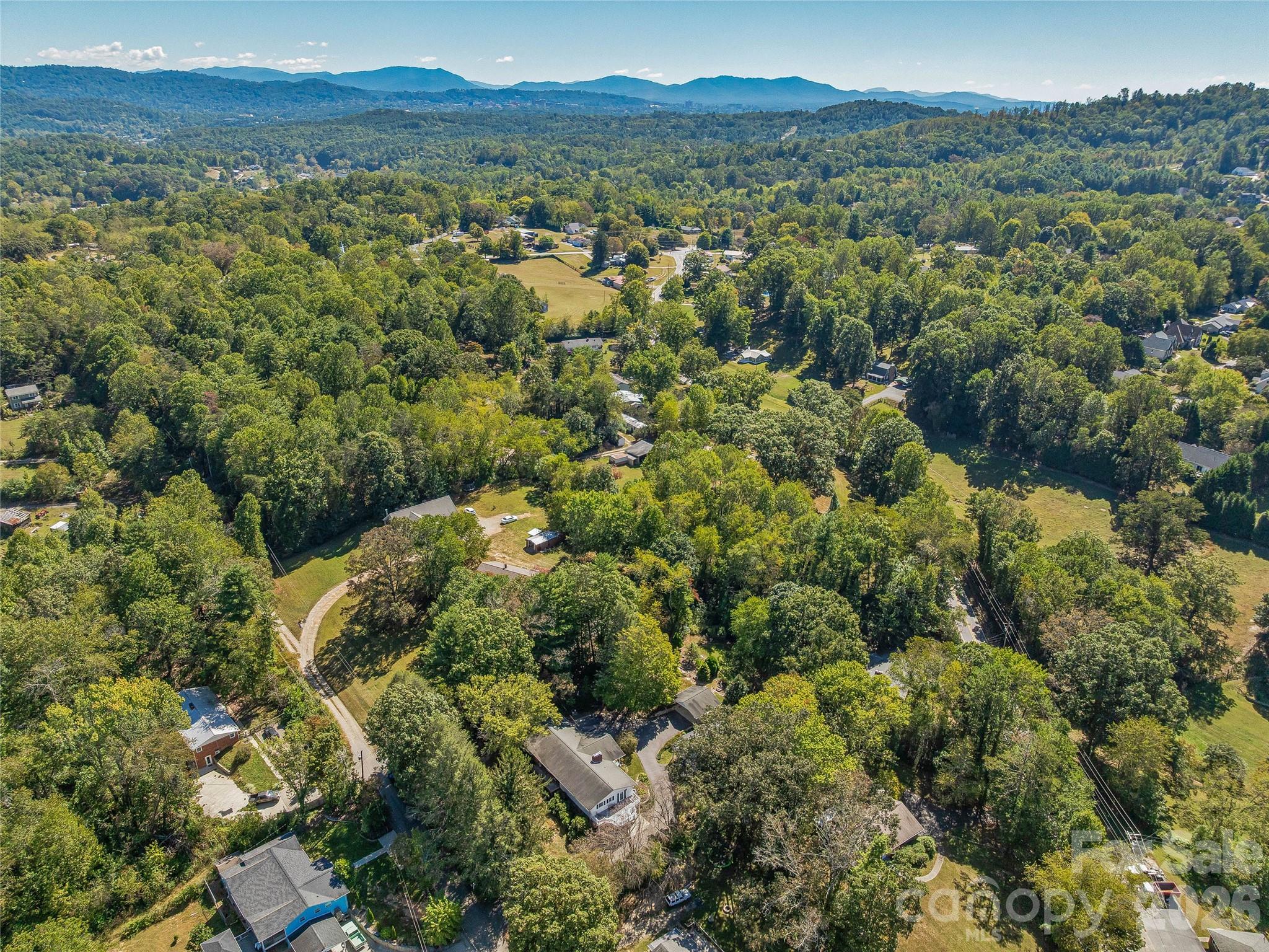 Single Family Residence at 8 Hummingbird Lane, Asheville, photo 44 of 47