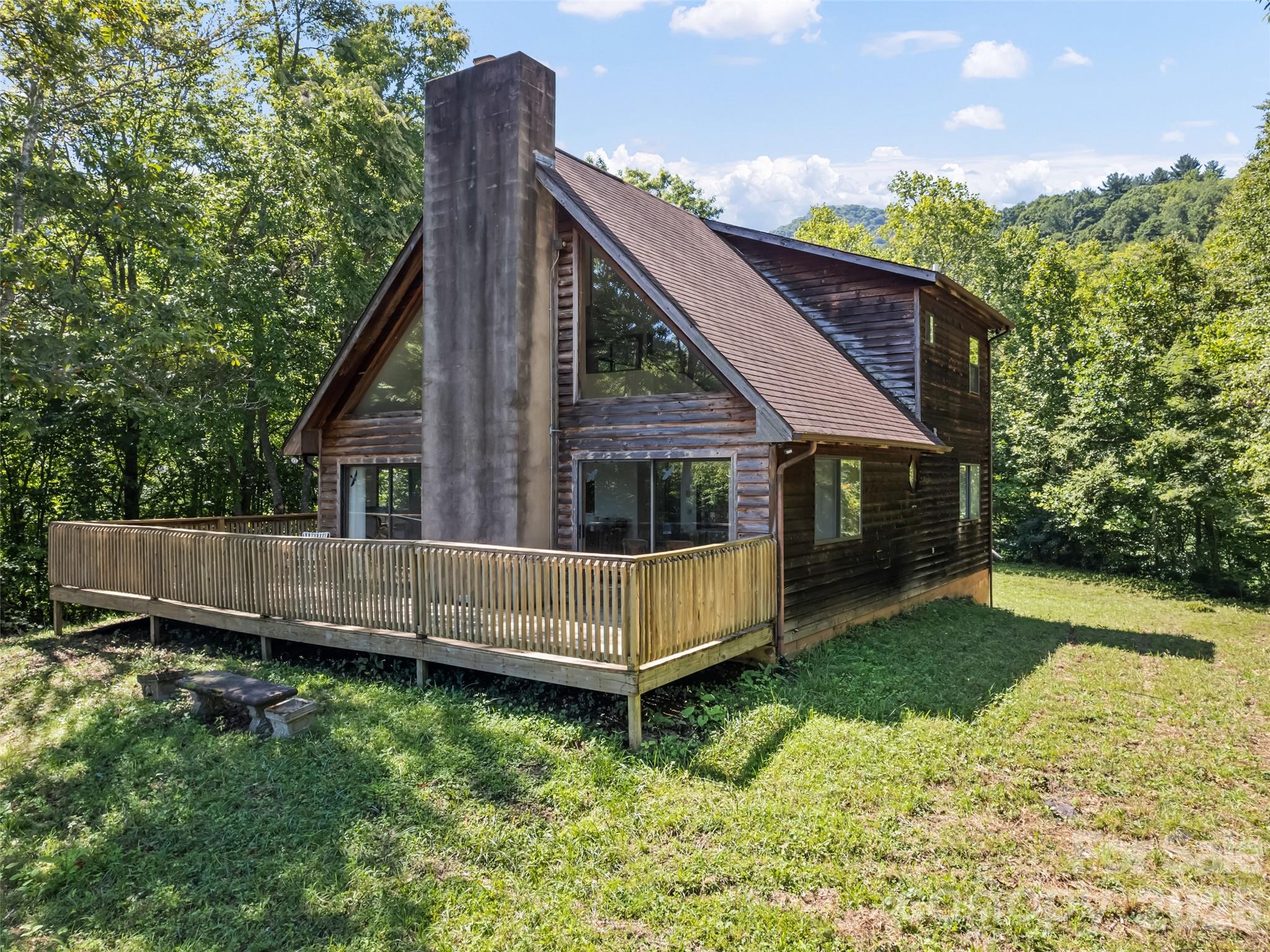 Single Family Residence at 10435 White Oak Road, Waynesville, photo 4 of 48