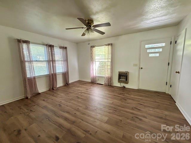 Single Family Residence at 215 Norleon Avenue, Hendersonville, photo 3 of 17