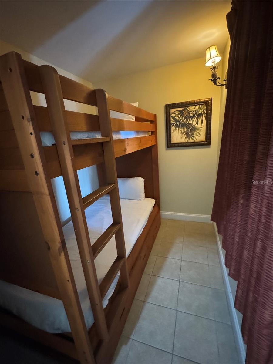 Condo - Hotel at 13427 BLUE HERON BEACH DR #1804, ORLANDO, photo 13 of 22
