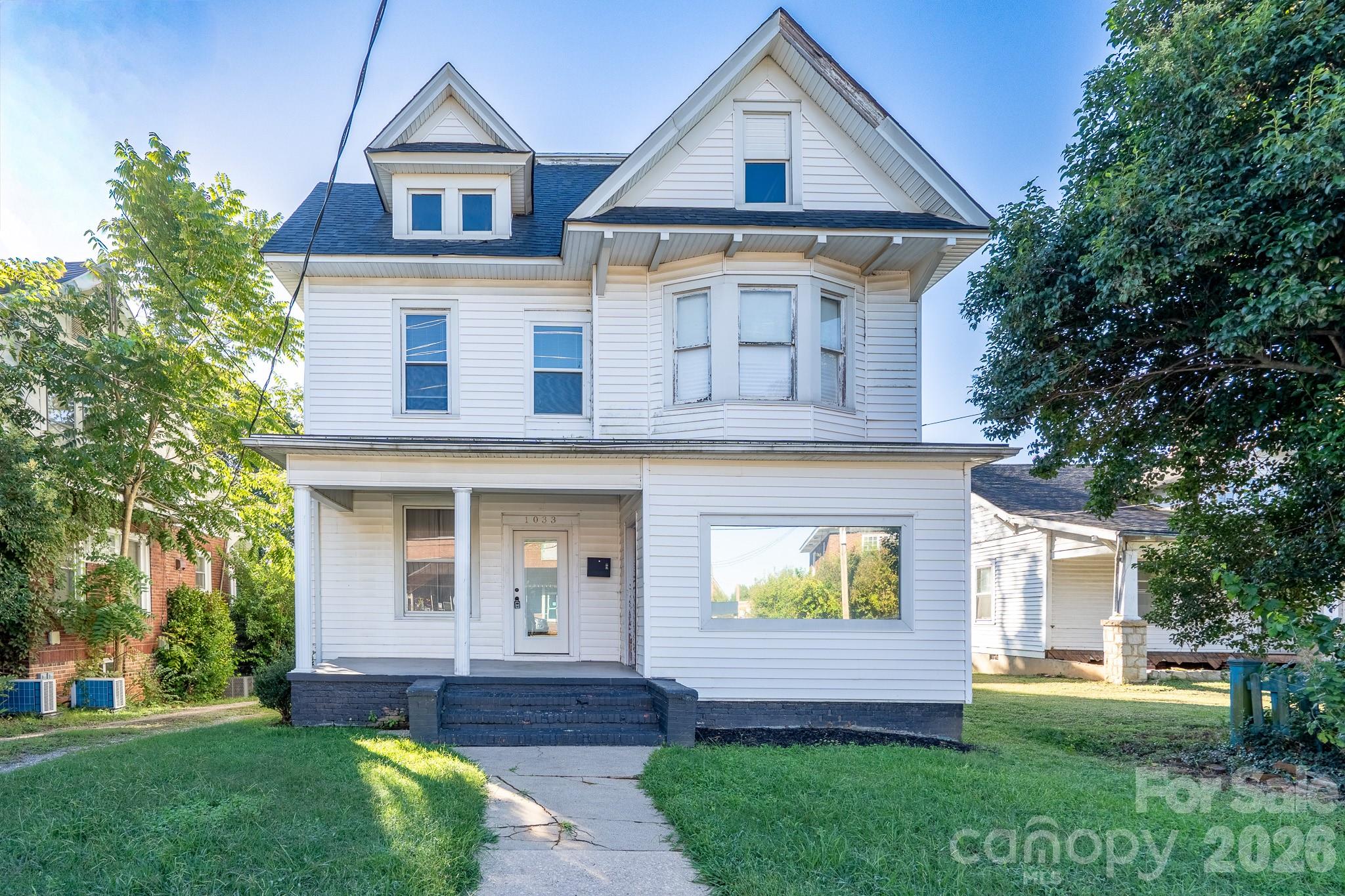 Single Family Residence at 1033 S Fulton Street, Salisbury, photo 2 of 25