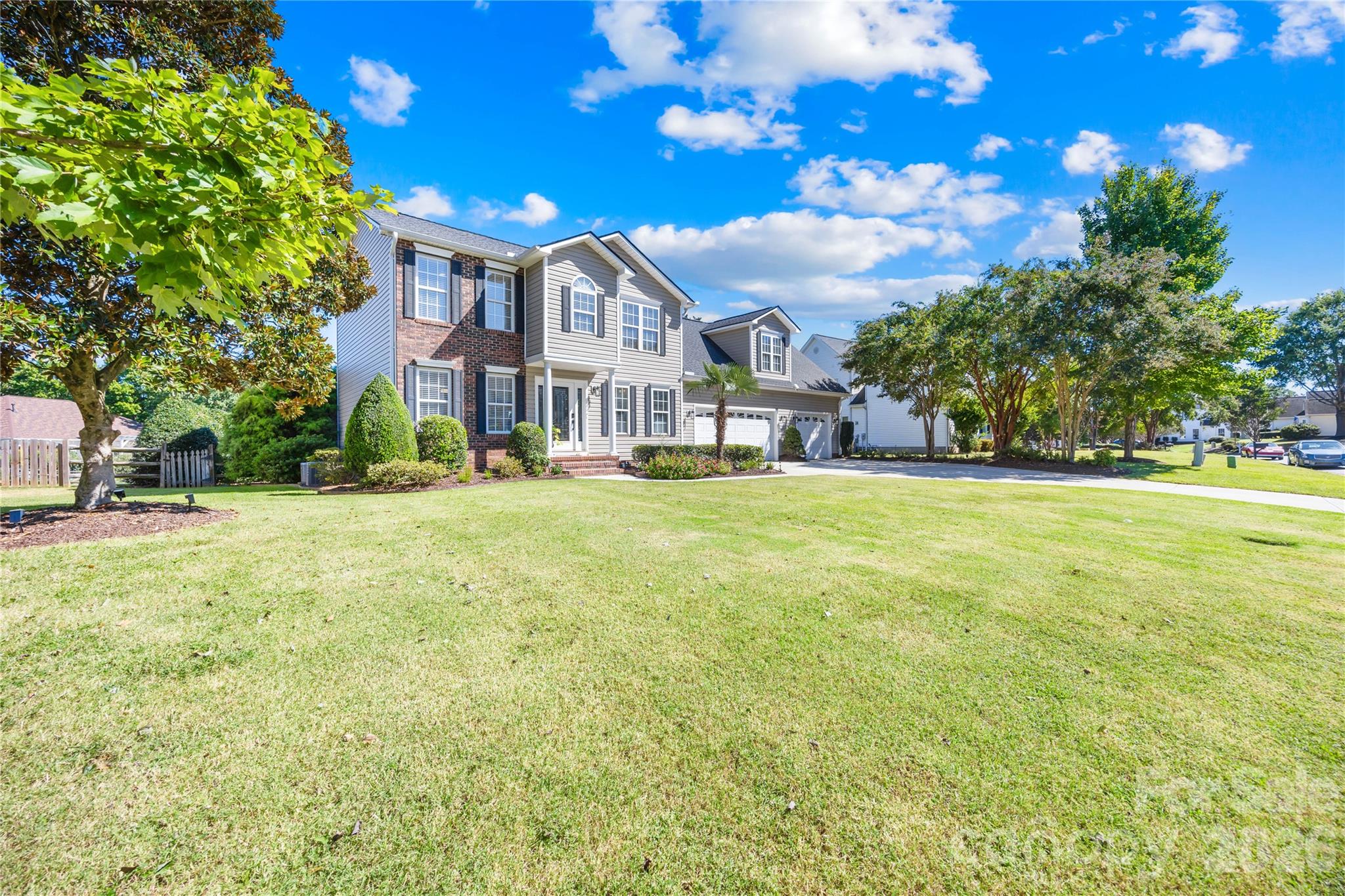 Single Family Residence at 150 Chandeleur Drive, Mooresville, photo 9 of 41