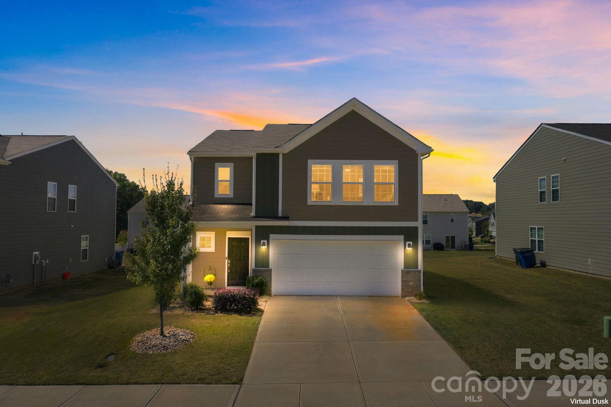 Single Family Residence at 156 Hanging Rock Trail, Statesville, photo 9 of 28