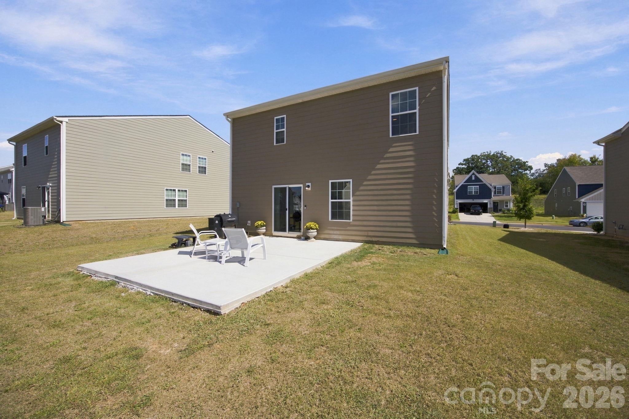 Single Family Residence at 156 Hanging Rock Trail, Statesville, photo 26 of 28