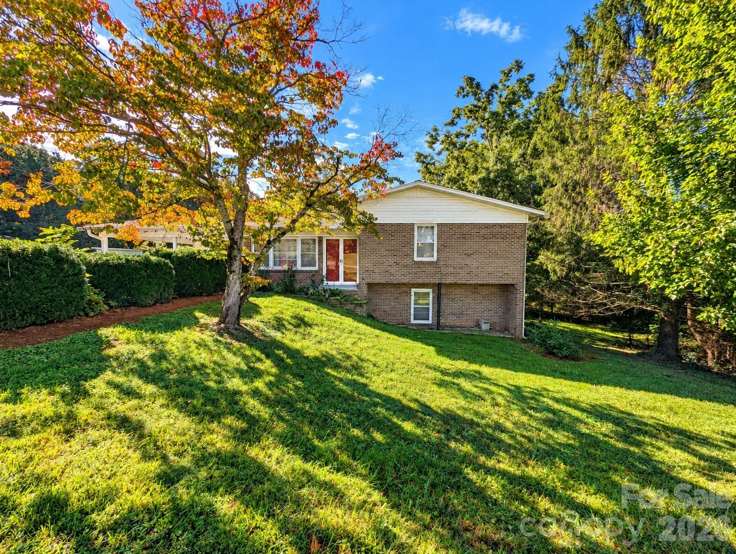 Single Family Residence at 106 Valley View Street, Morganton, photo 5 of 43