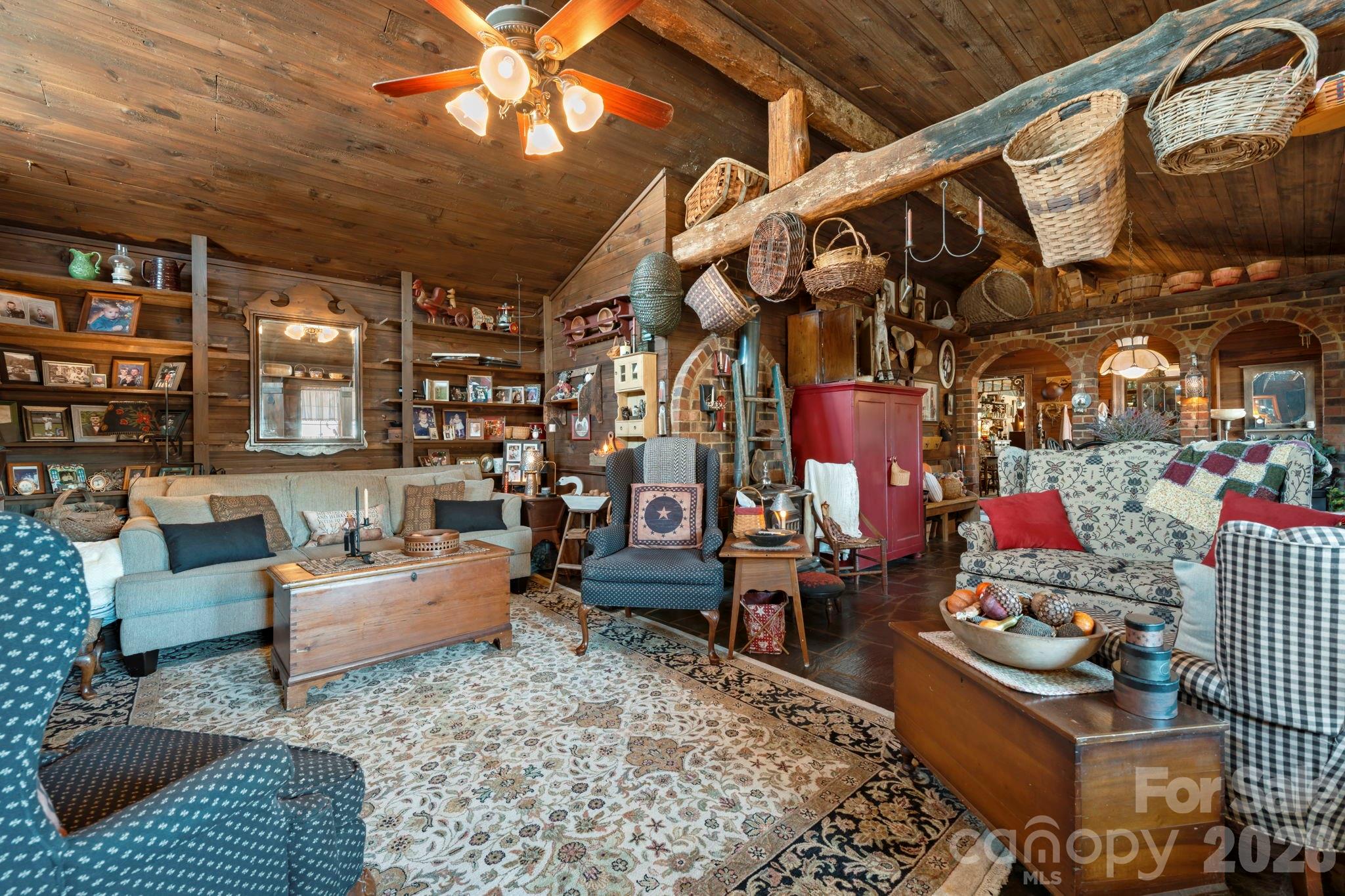 warm natural finishes - 901 Union Street, Maiden