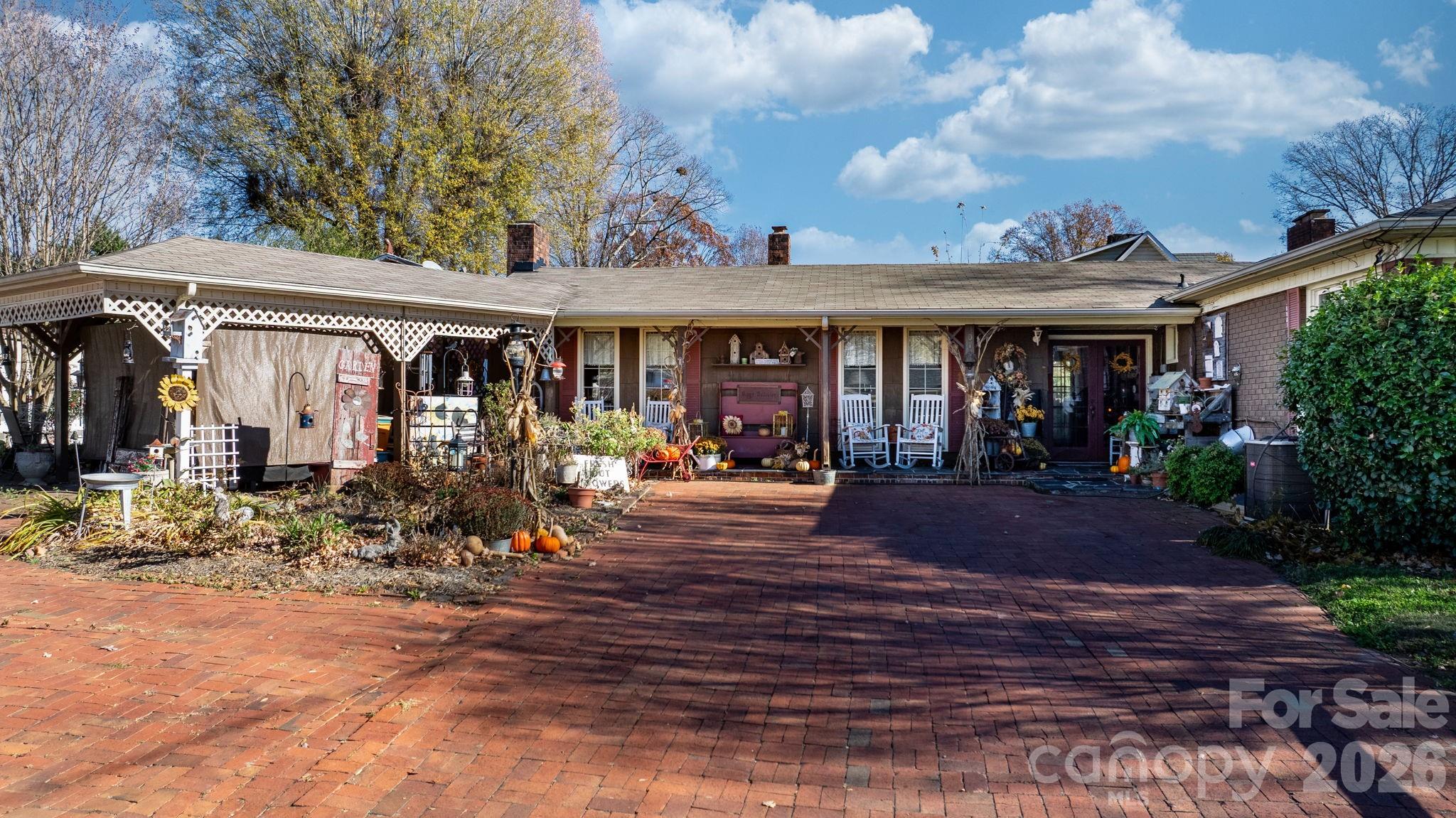 brick paver driveway - 901 Union Street, Maiden