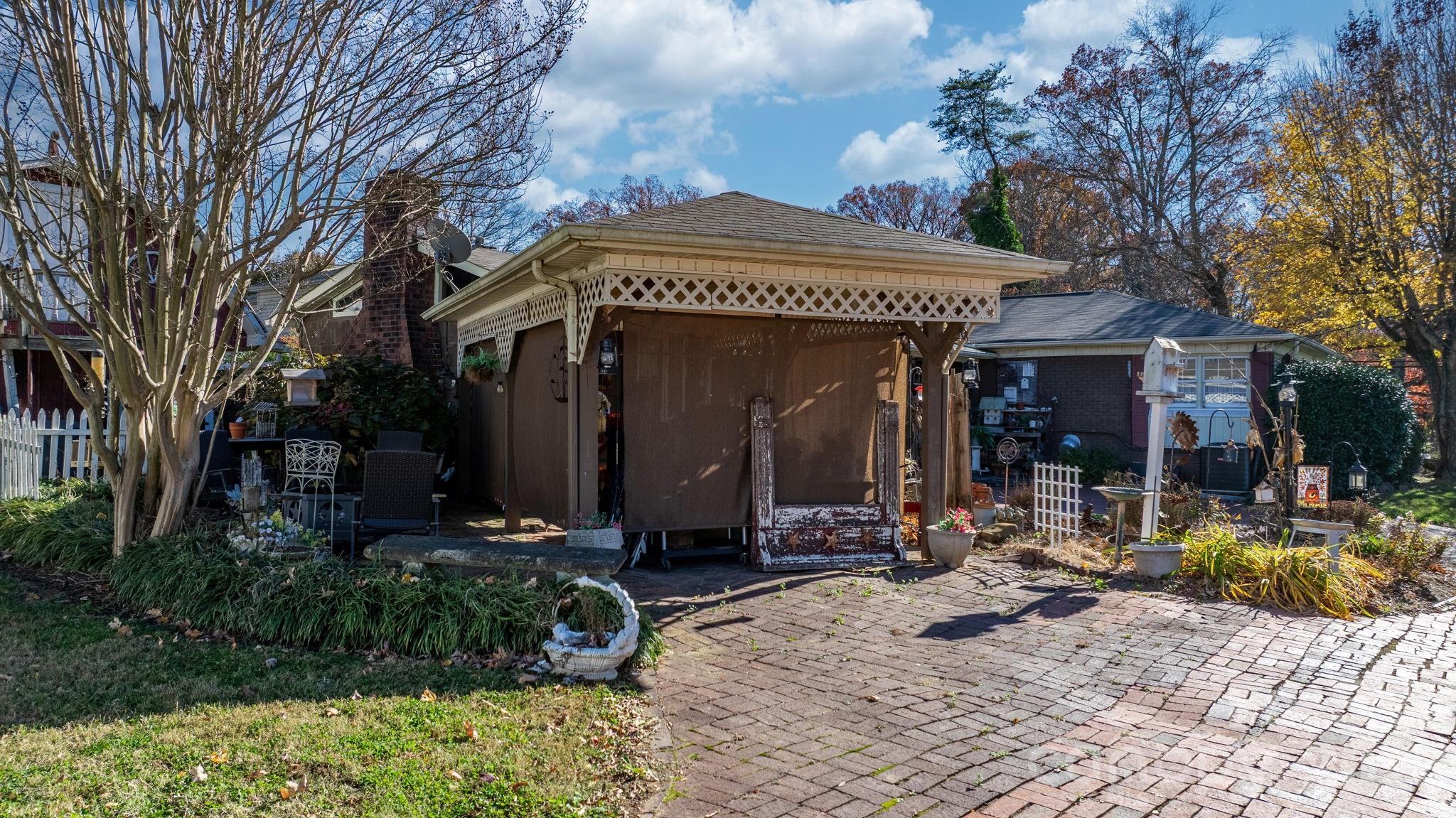 this is a shaded outside patio area, very versatile - 901 Union Street, Maiden