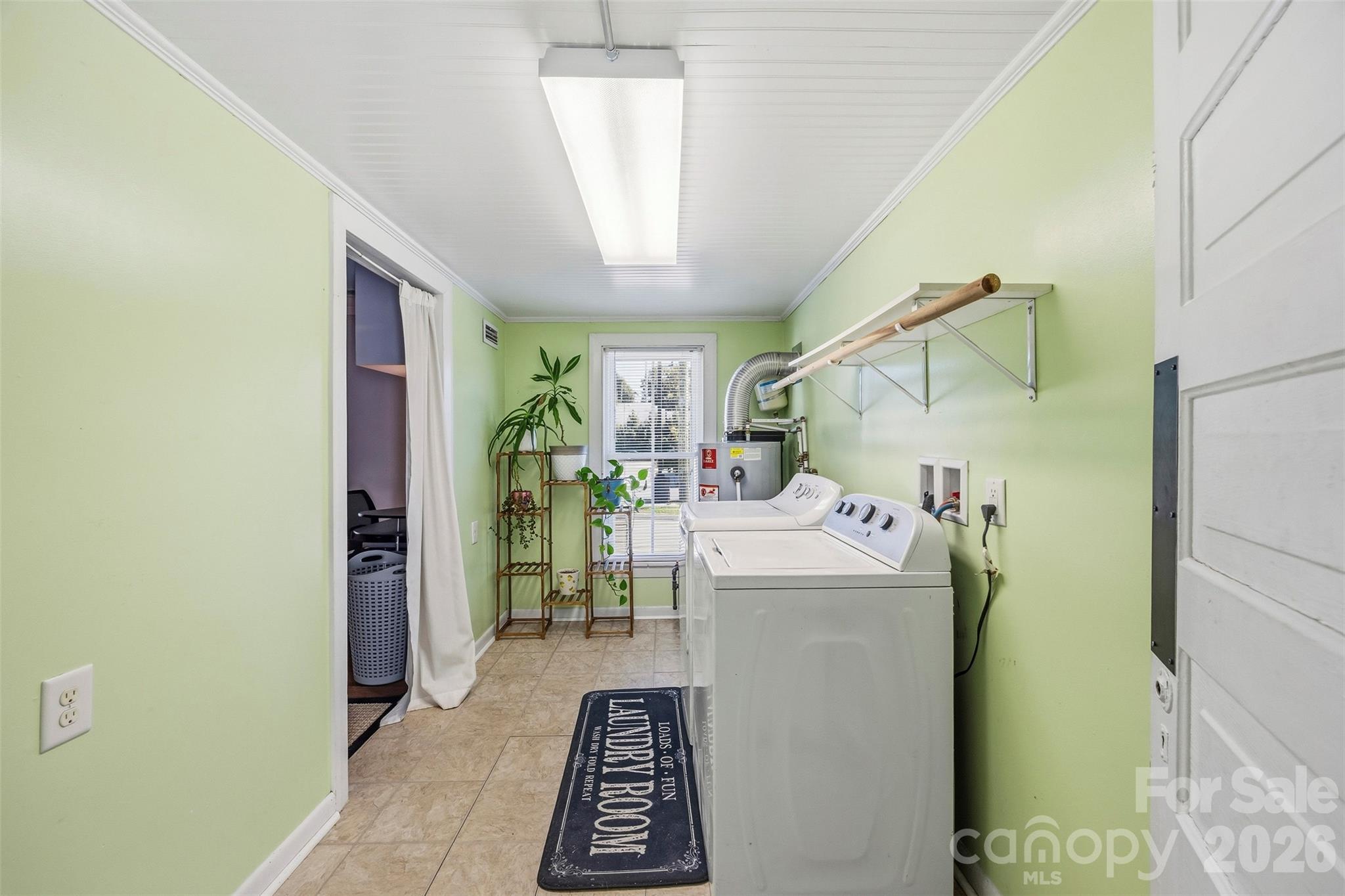 Laundry room - 322 E Main Street, Maiden