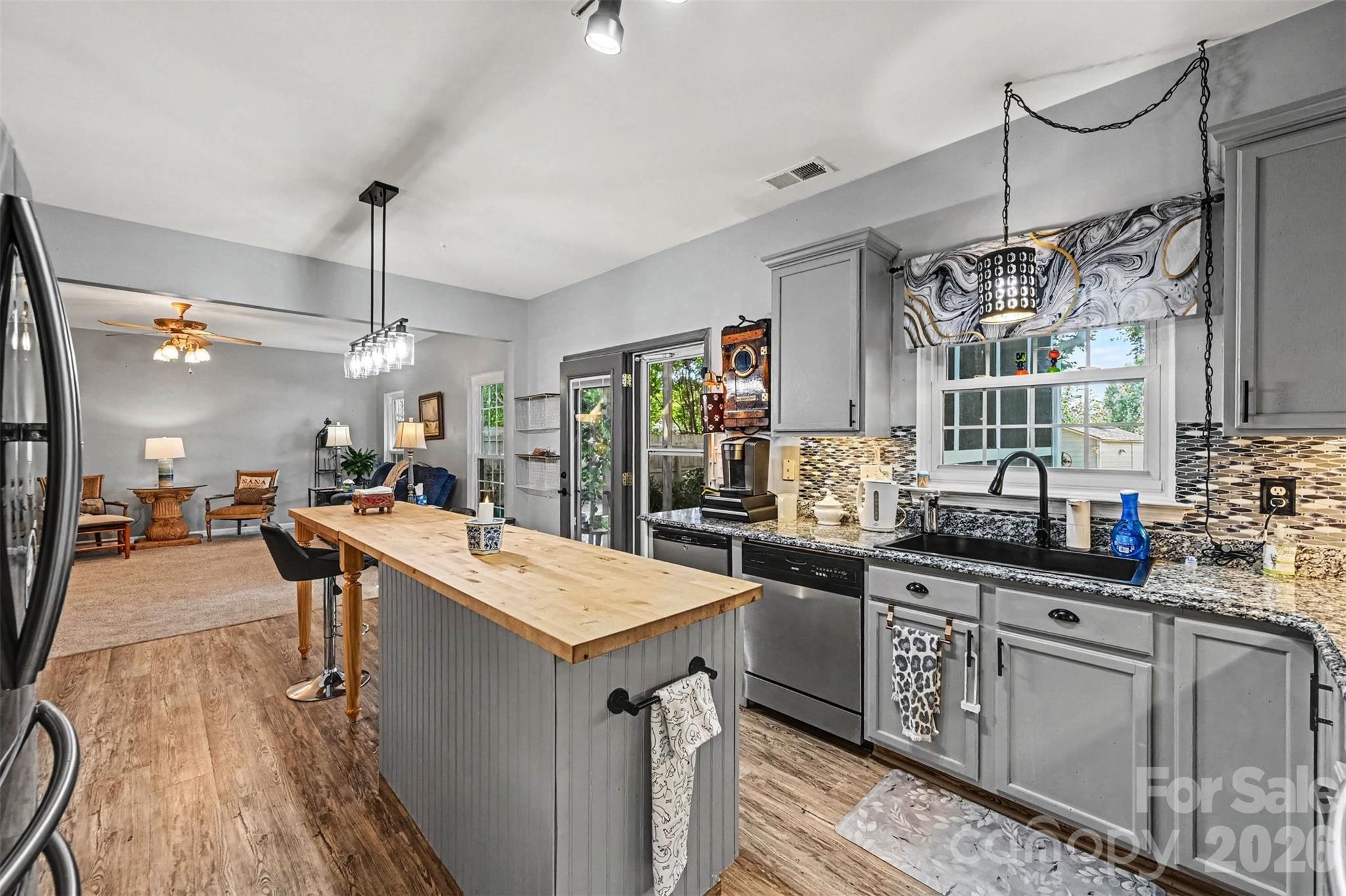 Single Family Residence at 114 S Audubon Avenue, Mooresville, photo 11 of 47
