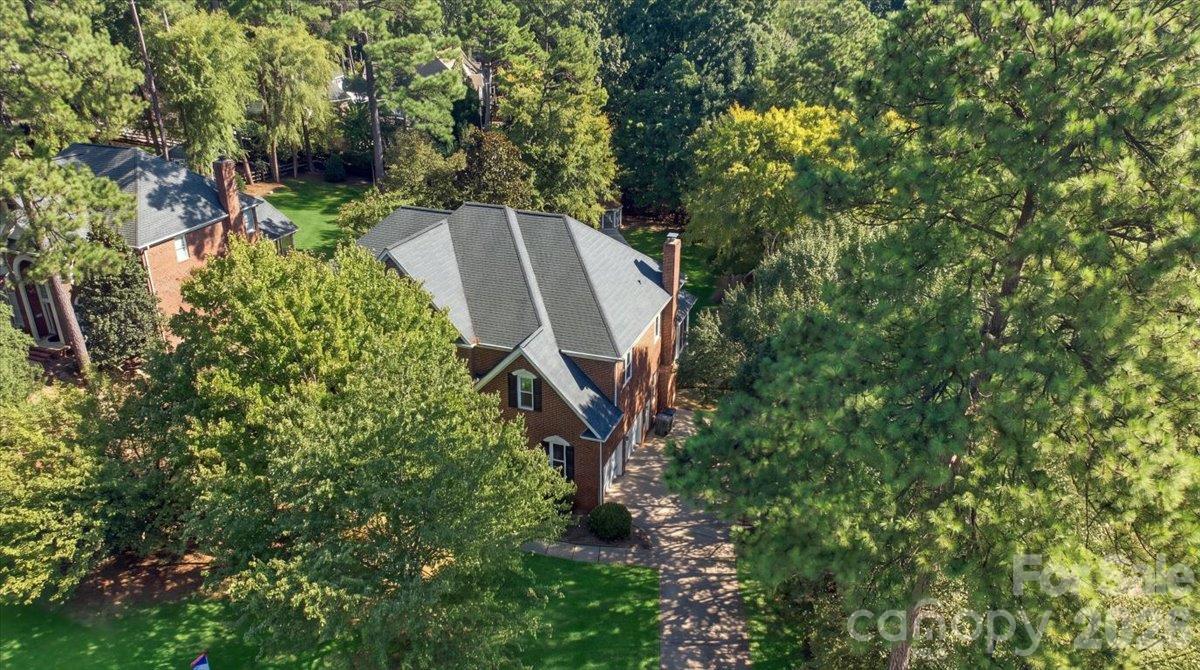 Single Family Residence at 178 Cove Creek Loop, Mooresville, photo 3 of 48