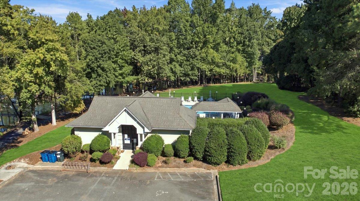 amenities center with pool and lake access - 178 Cove Creek Loop, Mooresville