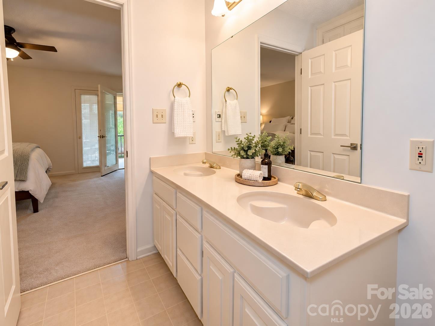 Townhouse at 3675 Rock Bridge Drive NE, Conover, photo 18 of 41