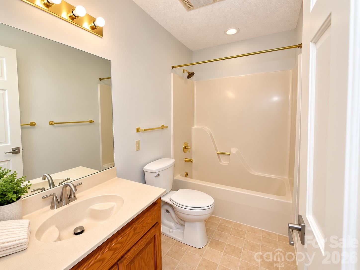 Townhouse at 3675 Rock Bridge Drive NE, Conover, photo 24 of 41