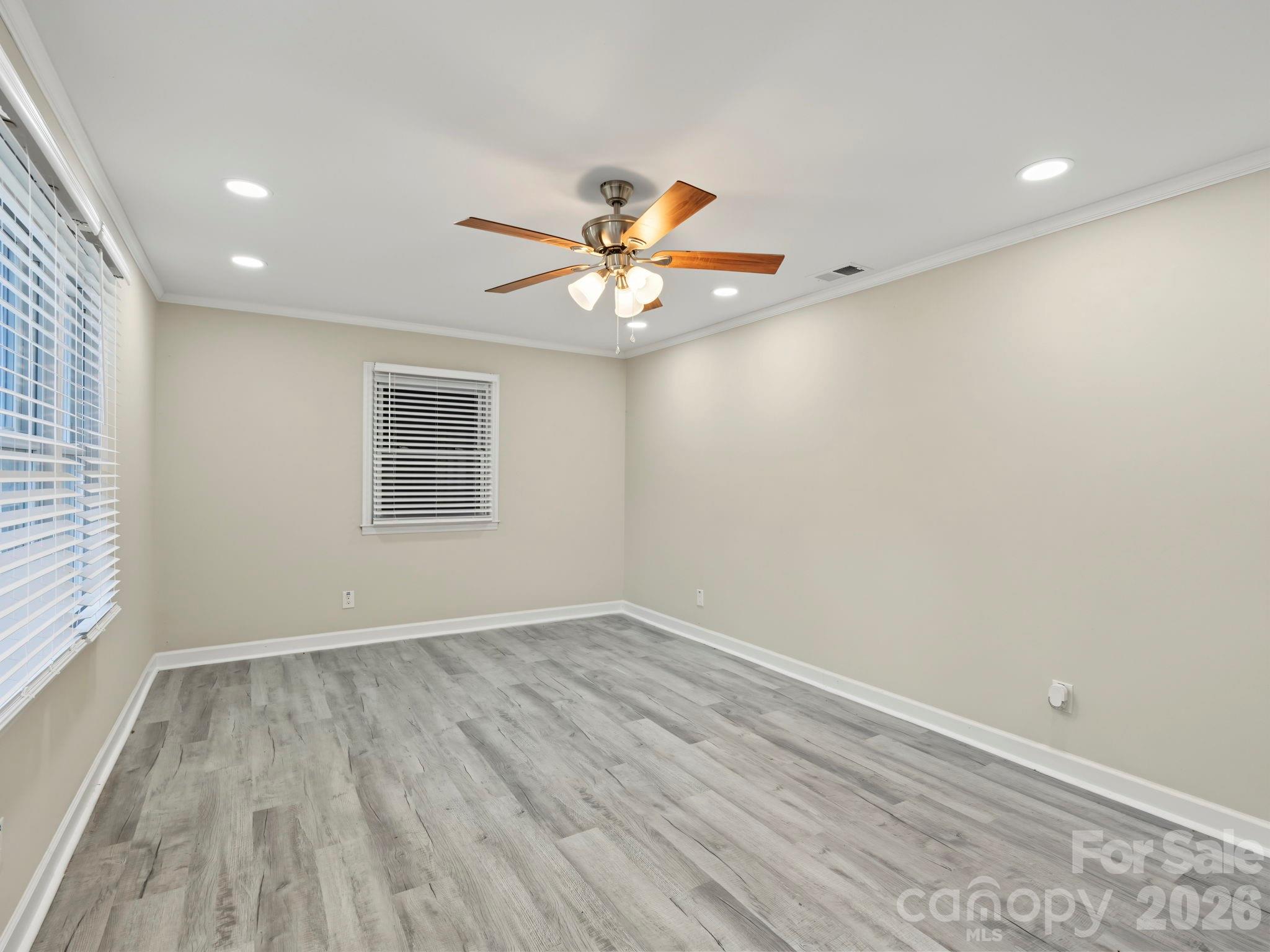 Single Family Residence at 512 Villa Street, Kannapolis, photo 7 of 38