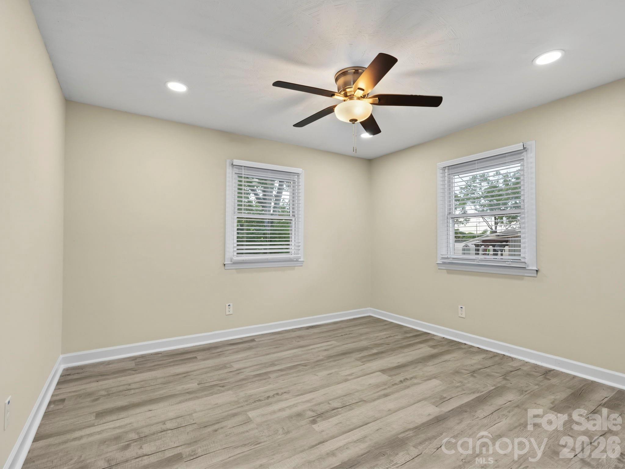 Single Family Residence at 512 Villa Street, Kannapolis, photo 18 of 38
