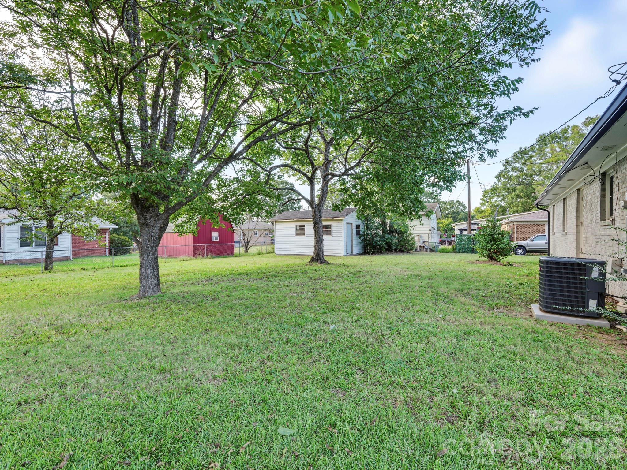 Single Family Residence at 512 Villa Street, Kannapolis, photo 30 of 38