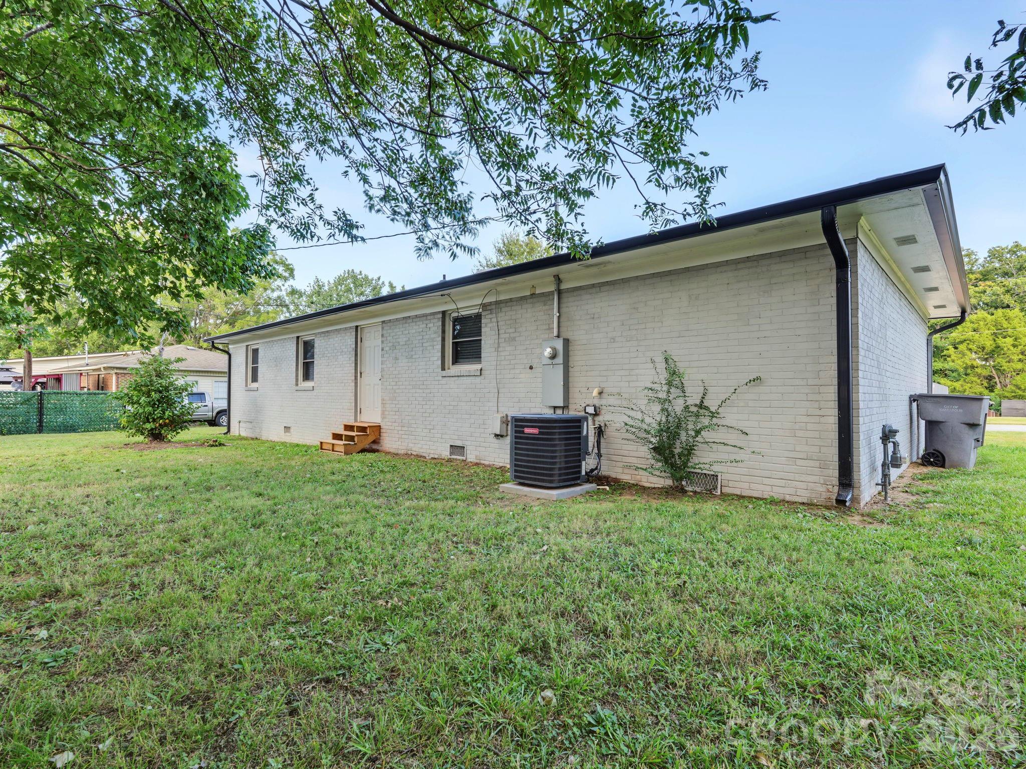 Single Family Residence at 512 Villa Street, Kannapolis, photo 31 of 38