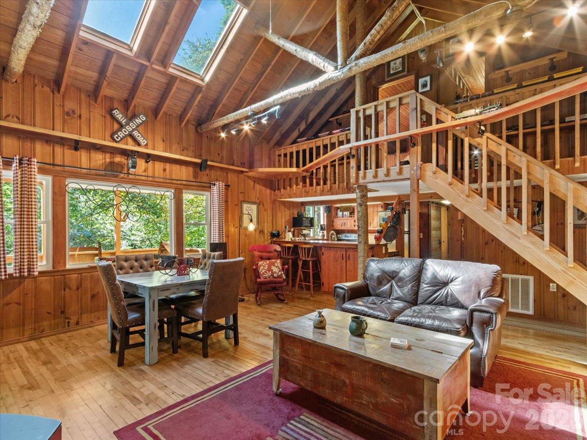 Single Family Residence at 2554 Winter Star Road, Burnsville, photo 12 of 43