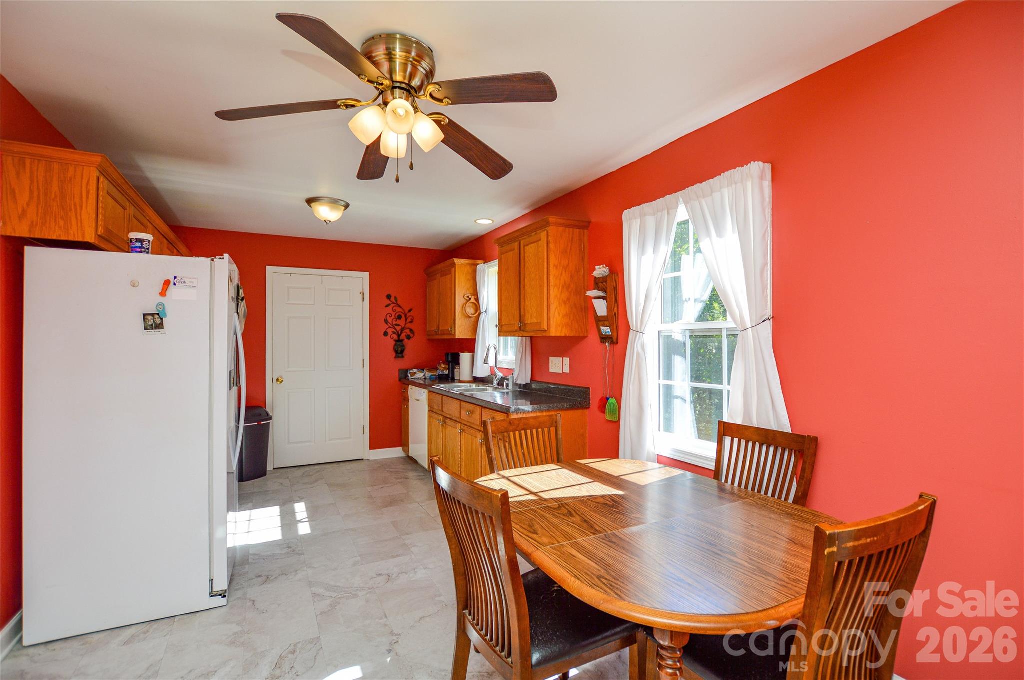 Single Family Residence at 175 Alexander Heritage Drive, Hickory, photo 12 of 28