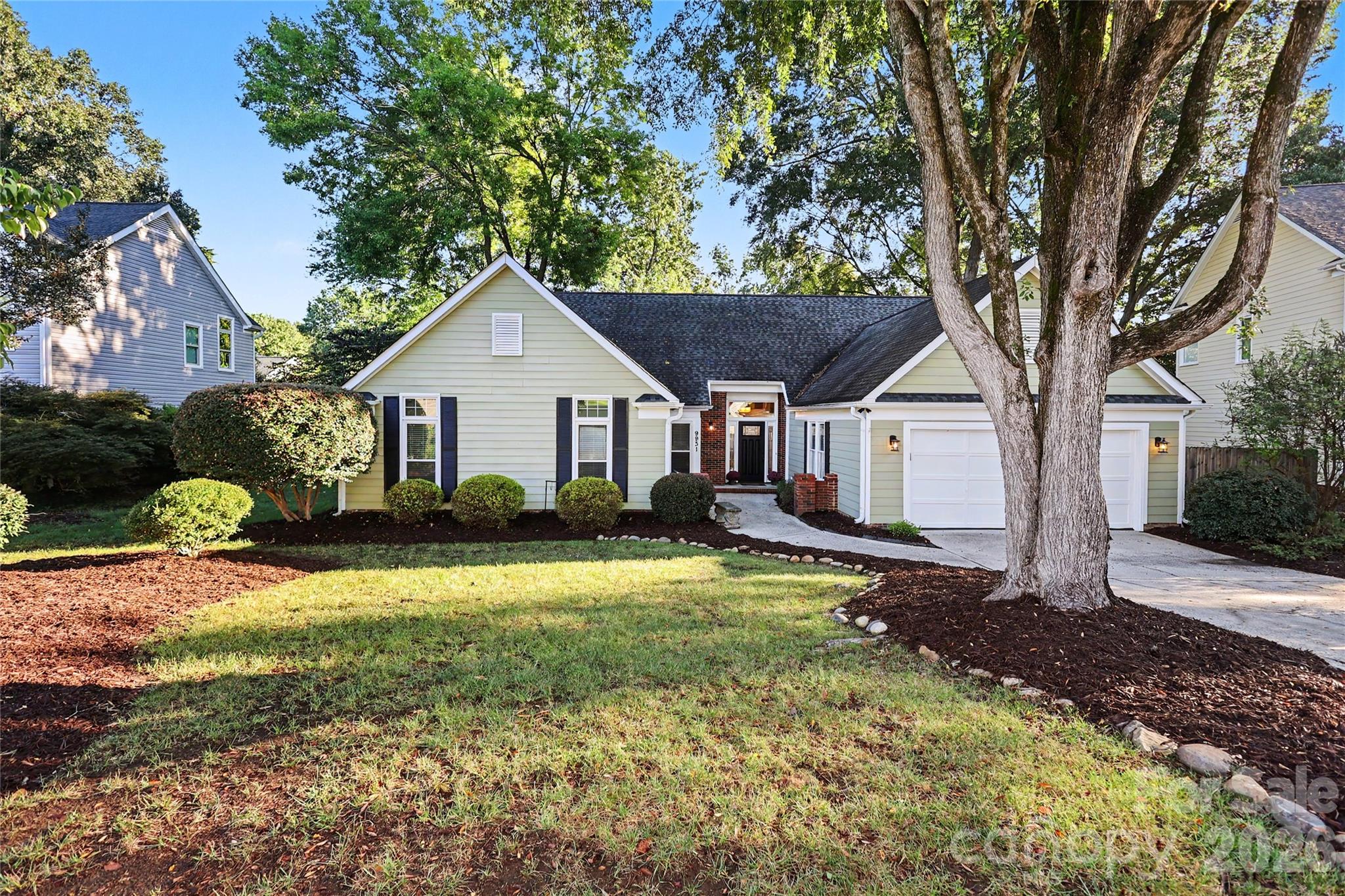 Single Family Residence at 9931 Deer Spring Lane, Charlotte, photo 2 of 51