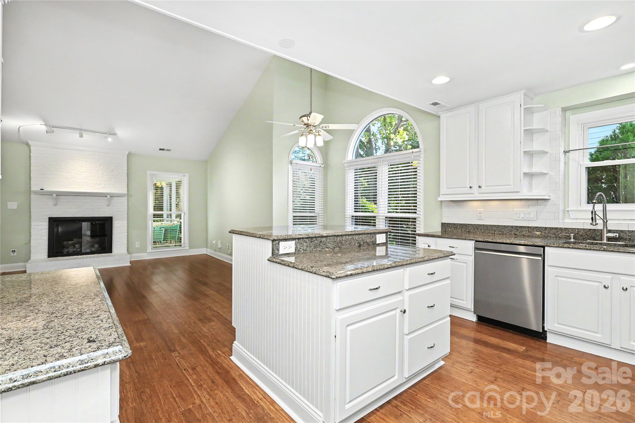 Single Family Residence at 9931 Deer Spring Lane, Charlotte, photo 14 of 51