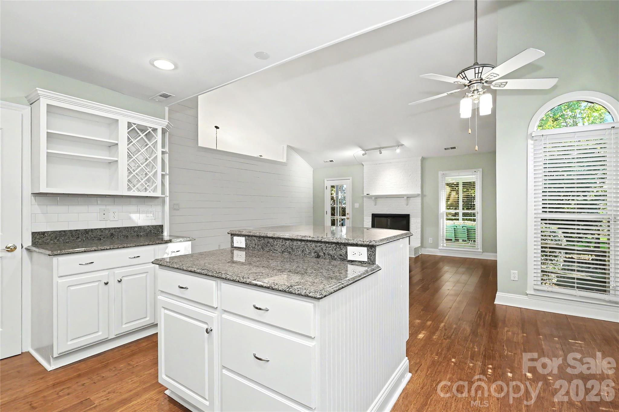 Single Family Residence at 9931 Deer Spring Lane, Charlotte, photo 16 of 51