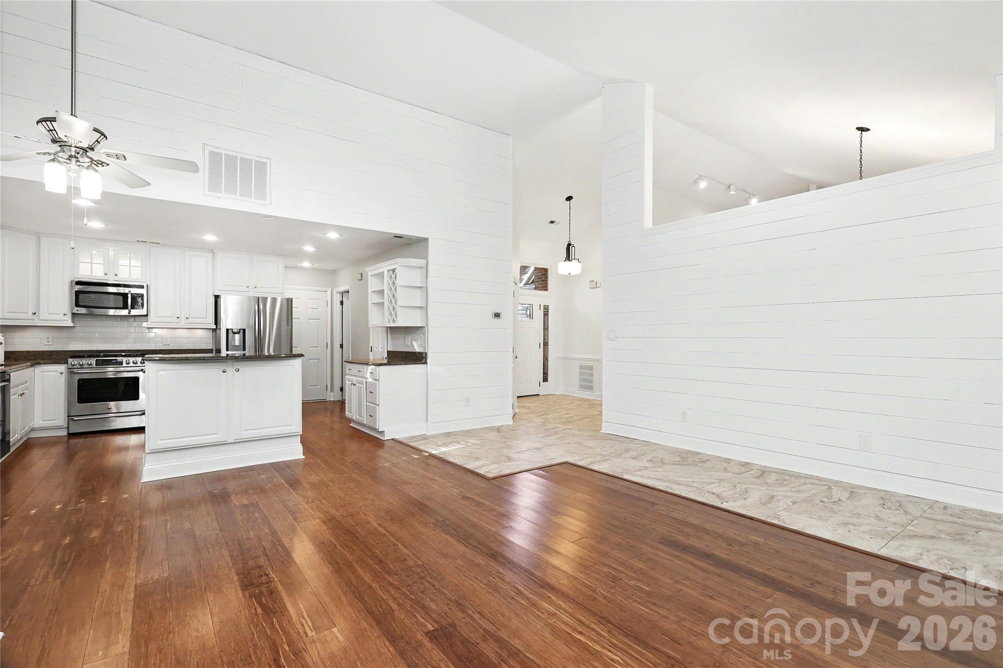 Single Family Residence at 9931 Deer Spring Lane, Charlotte, photo 20 of 51